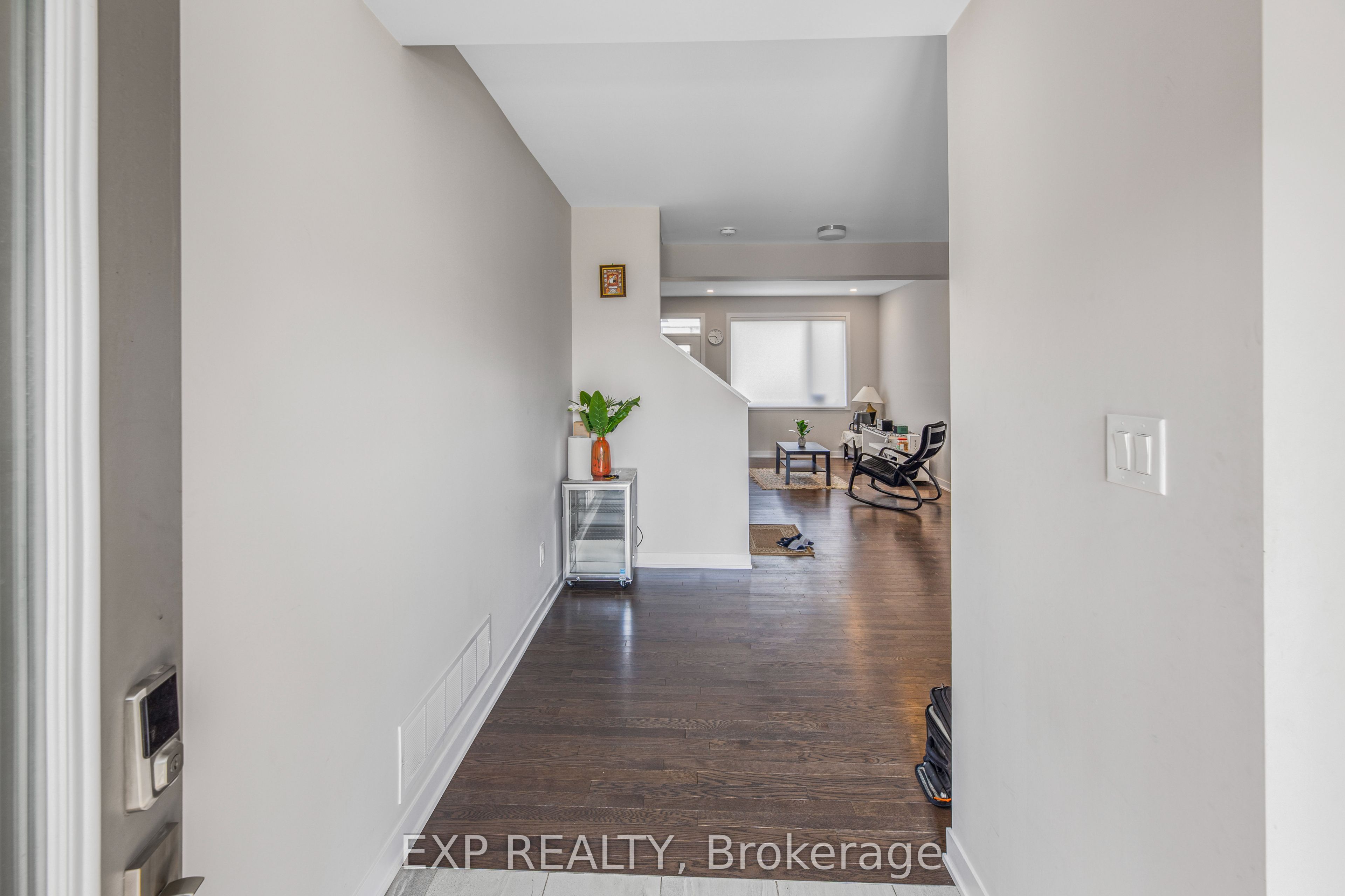 1919 Elevation Road, Barrhaven, ON K2J 7G8 photo 3
