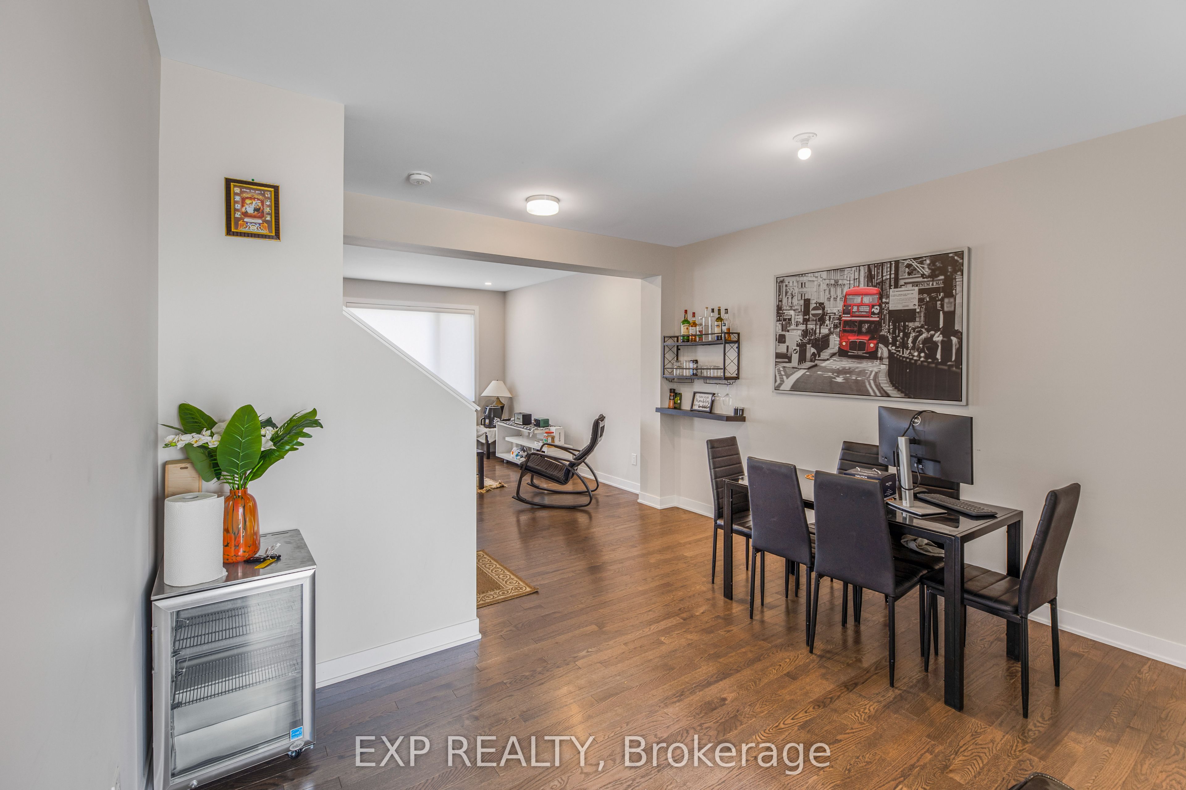 1919 Elevation Road, Barrhaven, ON K2J 7G8 photo 4