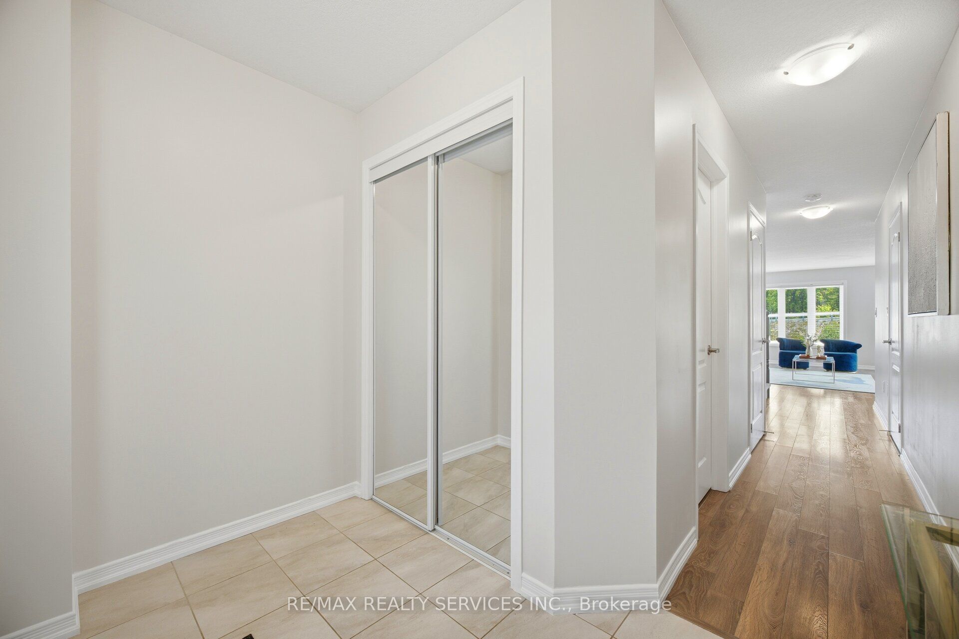 250 Esther Crescent, Thorold, ON L3B 0H1 photo 4