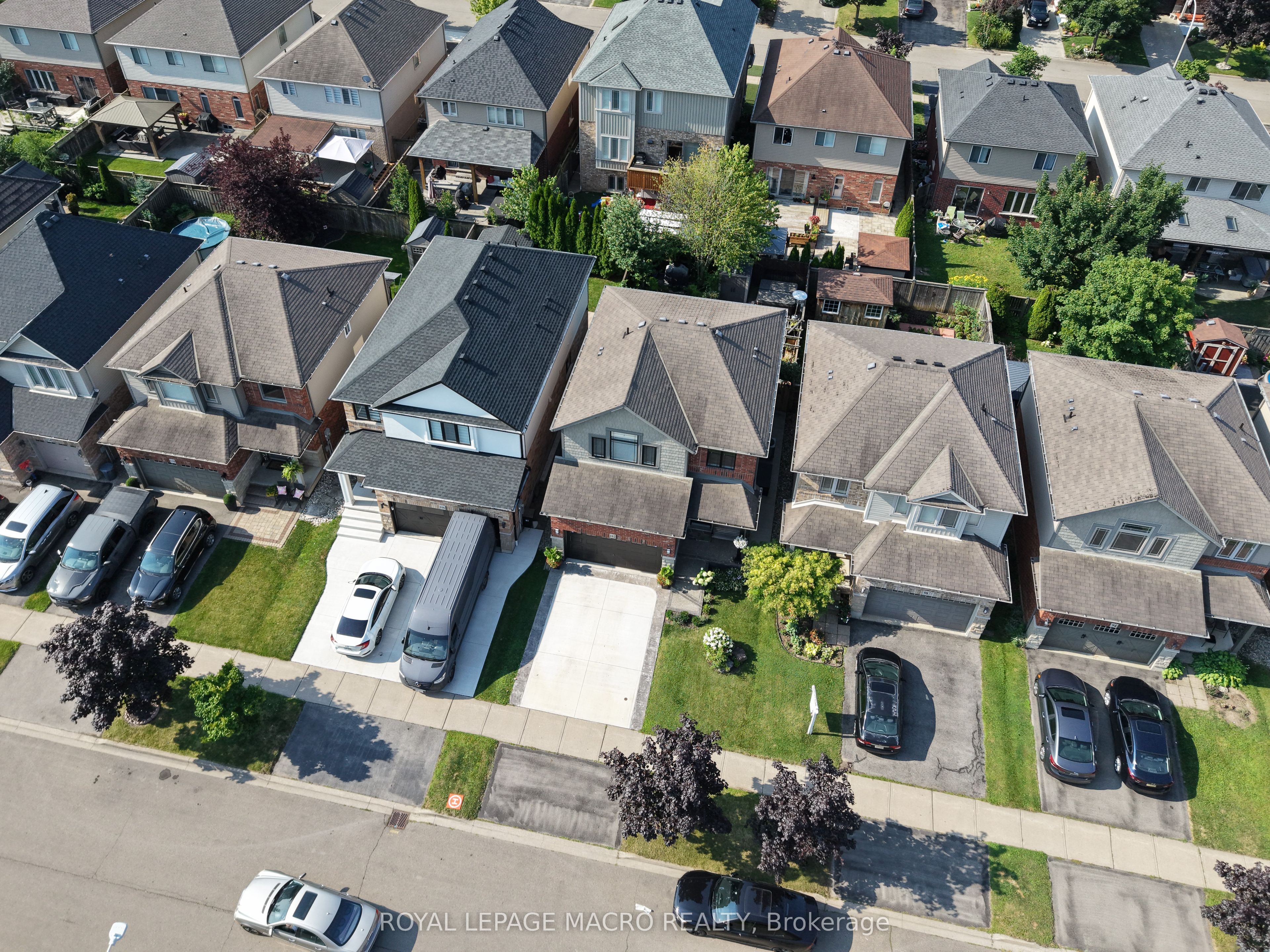 102 Willow Lane, Grimsby, ON L3M 5P7 photo 5