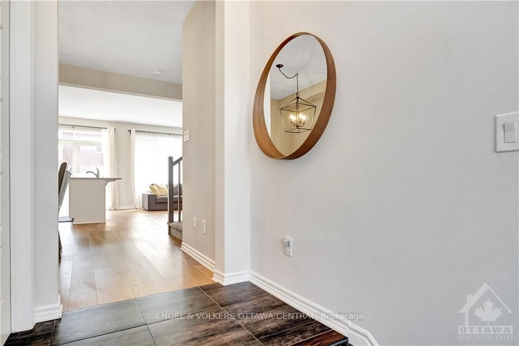 526 Cope Drive, Kanata, ON K2S 1B6 photo 4