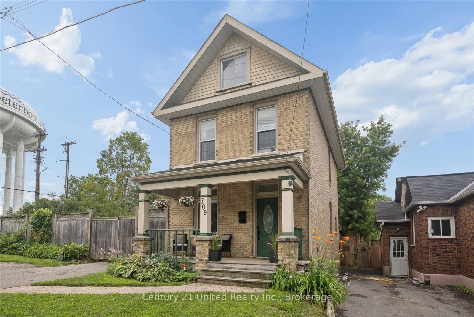709 Third Avenue, Peterborough, ON K9J 4P4 photo 3