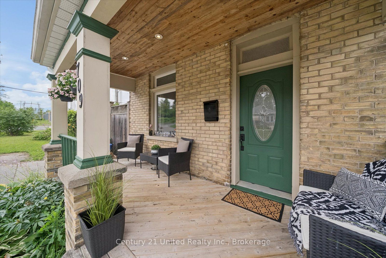709 Third Avenue, Peterborough, ON K9J 4P4 photo 5