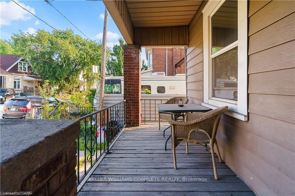 219 AVONDALE Street, Hamilton, ON L8L 7C4 photo 2