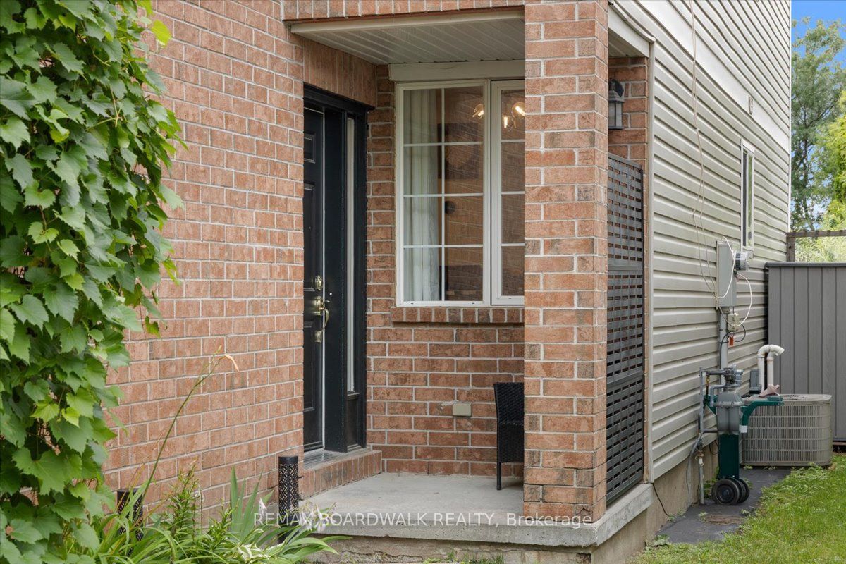 5 Gleeson Way, Barrhaven, ON K2J 4Z1 photo 4