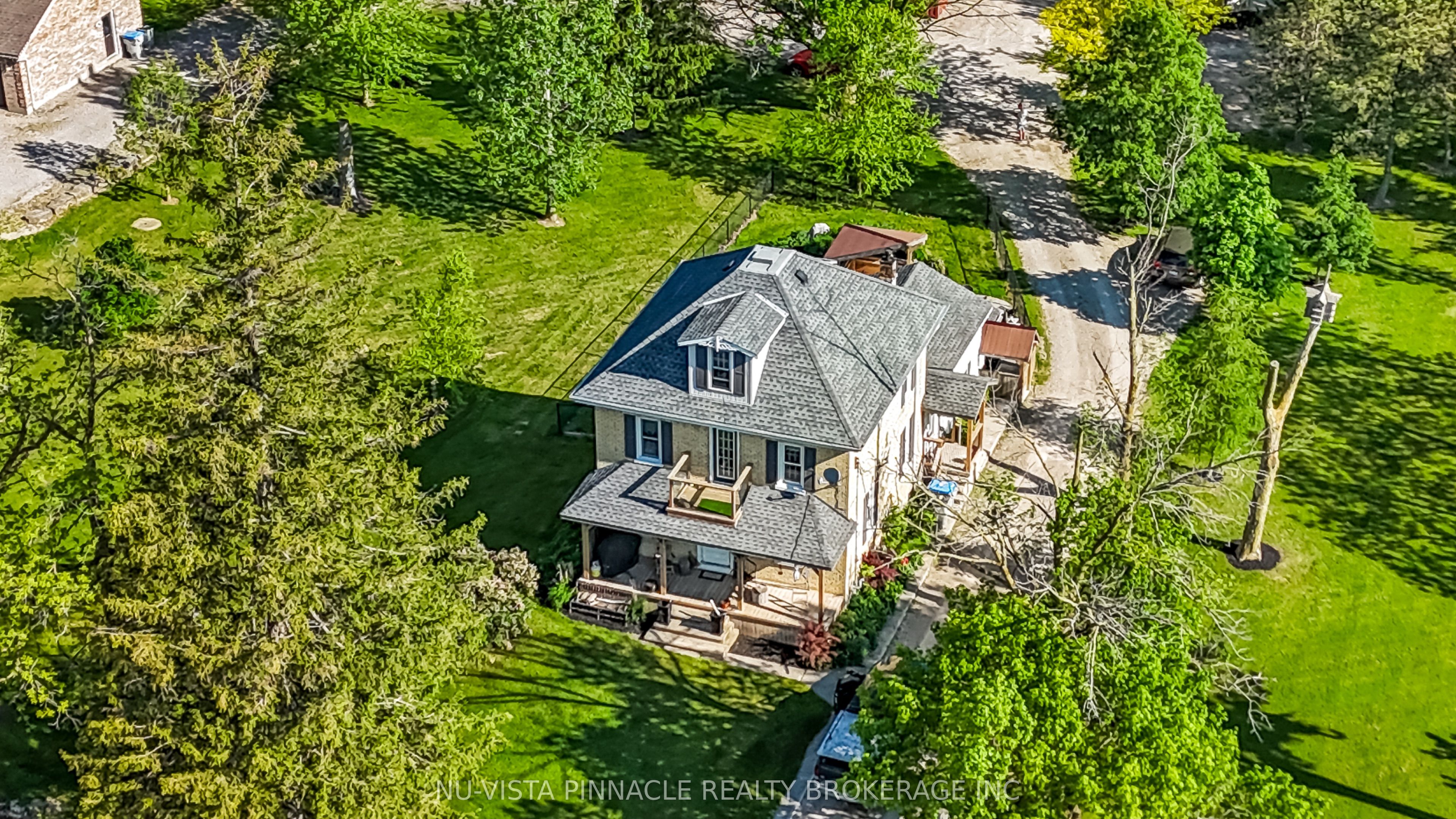 4378 Mcgillivray Drive W, North Middlesex, ON N0M 1A0 photo 2