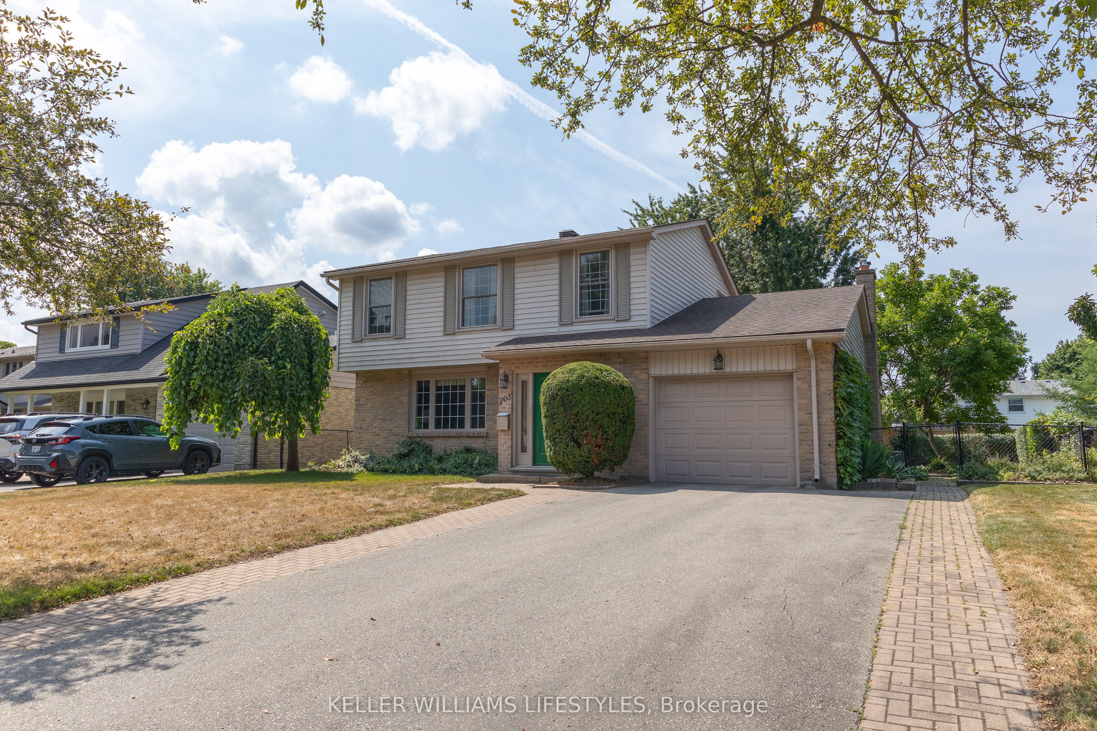 203 McMaster Court, London South, ON N6K 1J8 photo 3