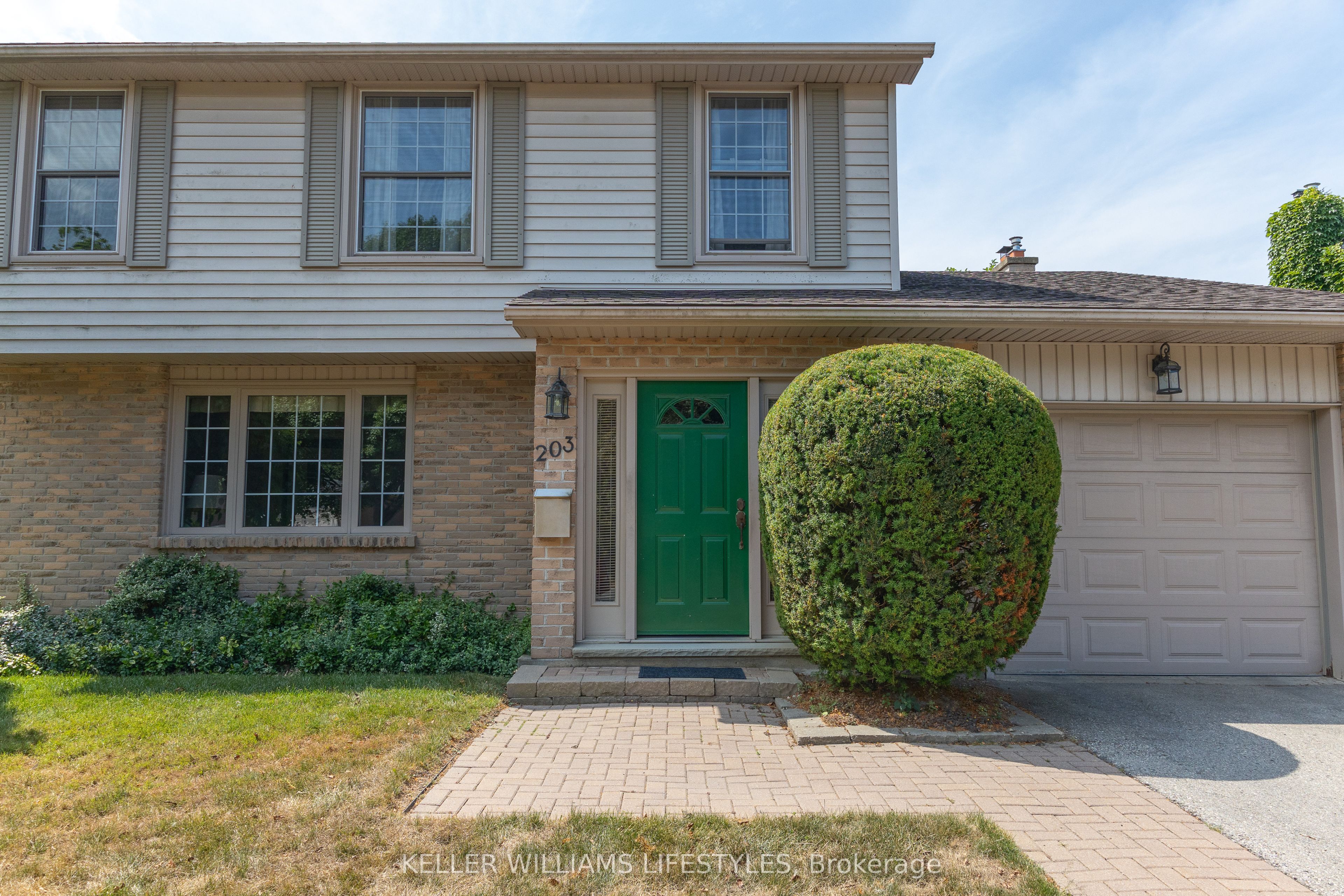 203 McMaster Court, London South, ON N6K 1J8 photo 4