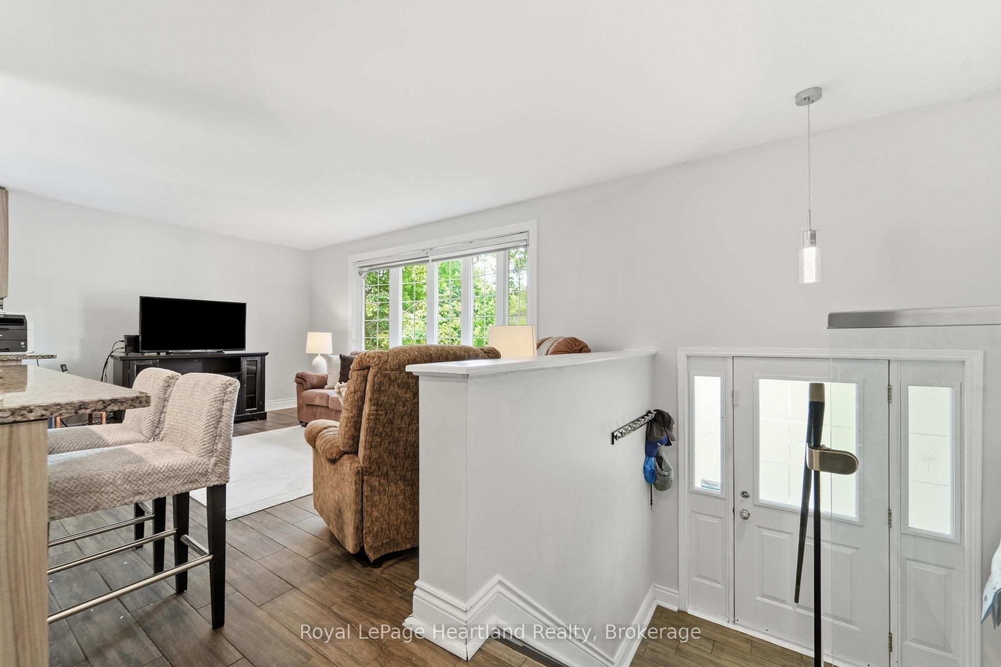 223 Kemp Crescent, Stratford, ON N5A 6Z5 photo 5
