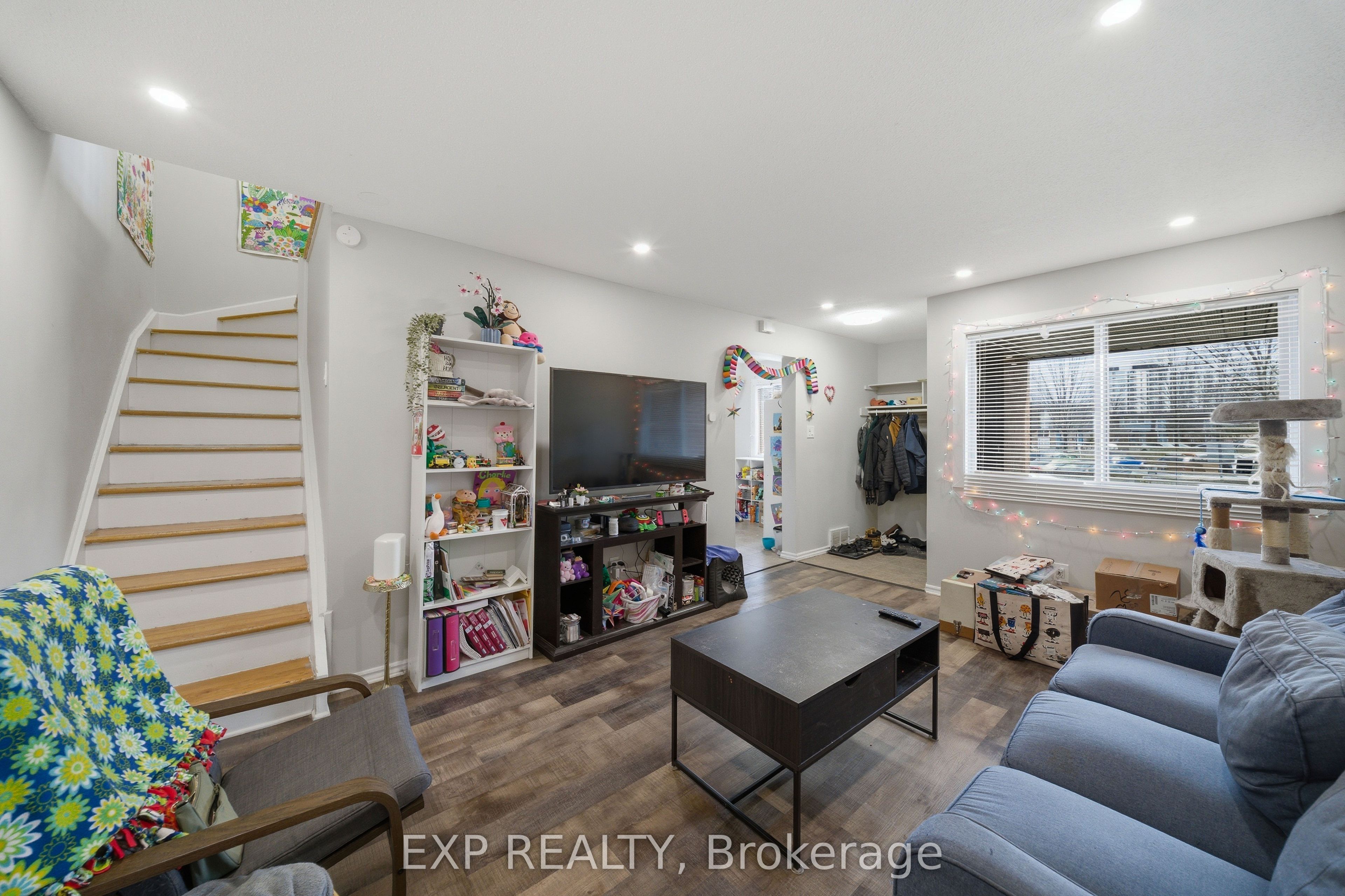 1675 Heatherington Road 11, Hunt Club - South Keys and Area, ON K1V 8V8 photo 4