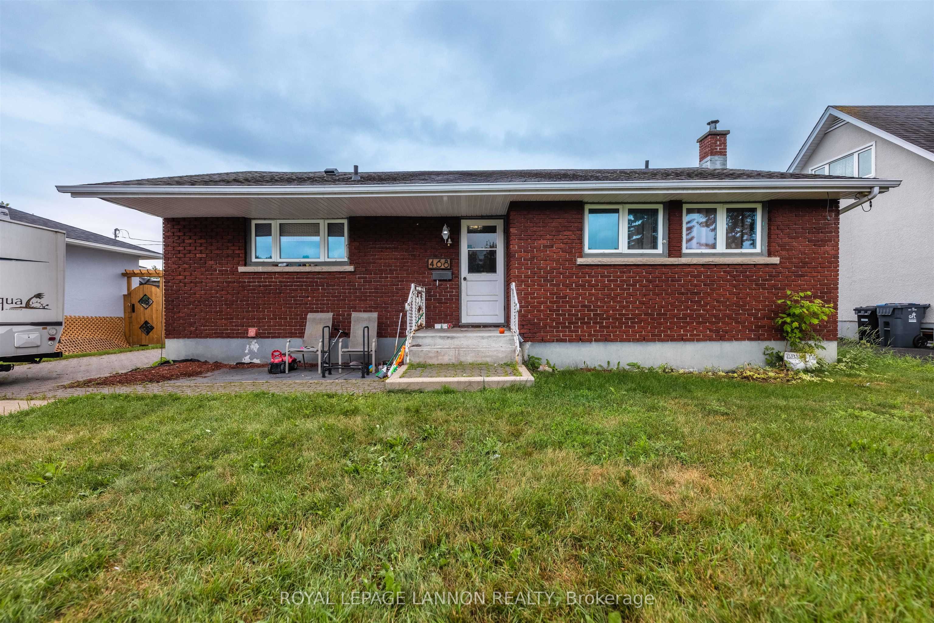 468 Heather Crescent, Thunder Bay, ON P7E 5K9