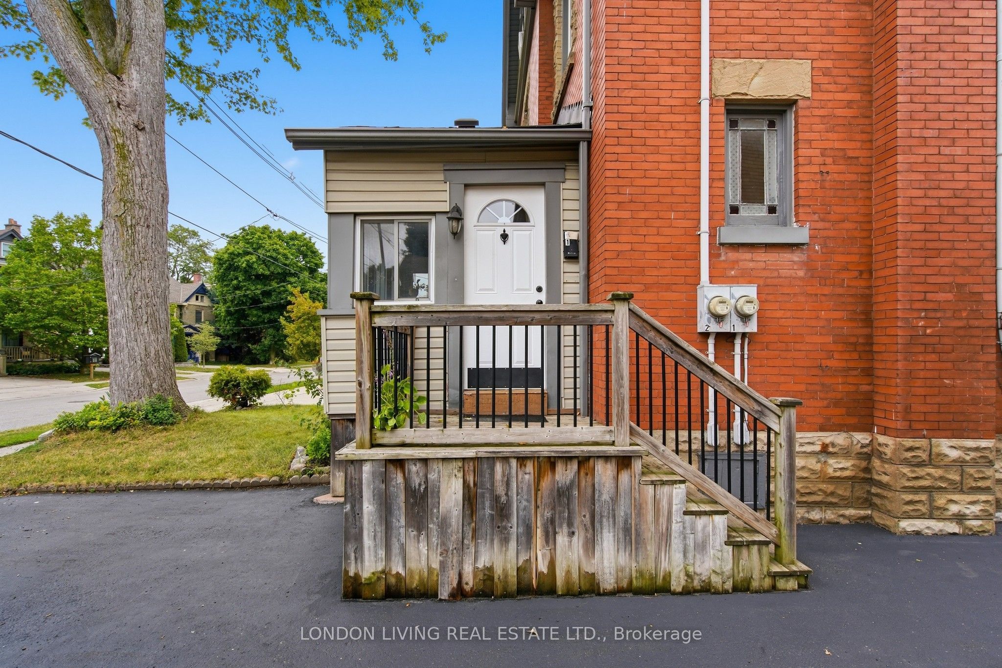 240 Wortley Road, London South, ON N6C 3R1 photo 4