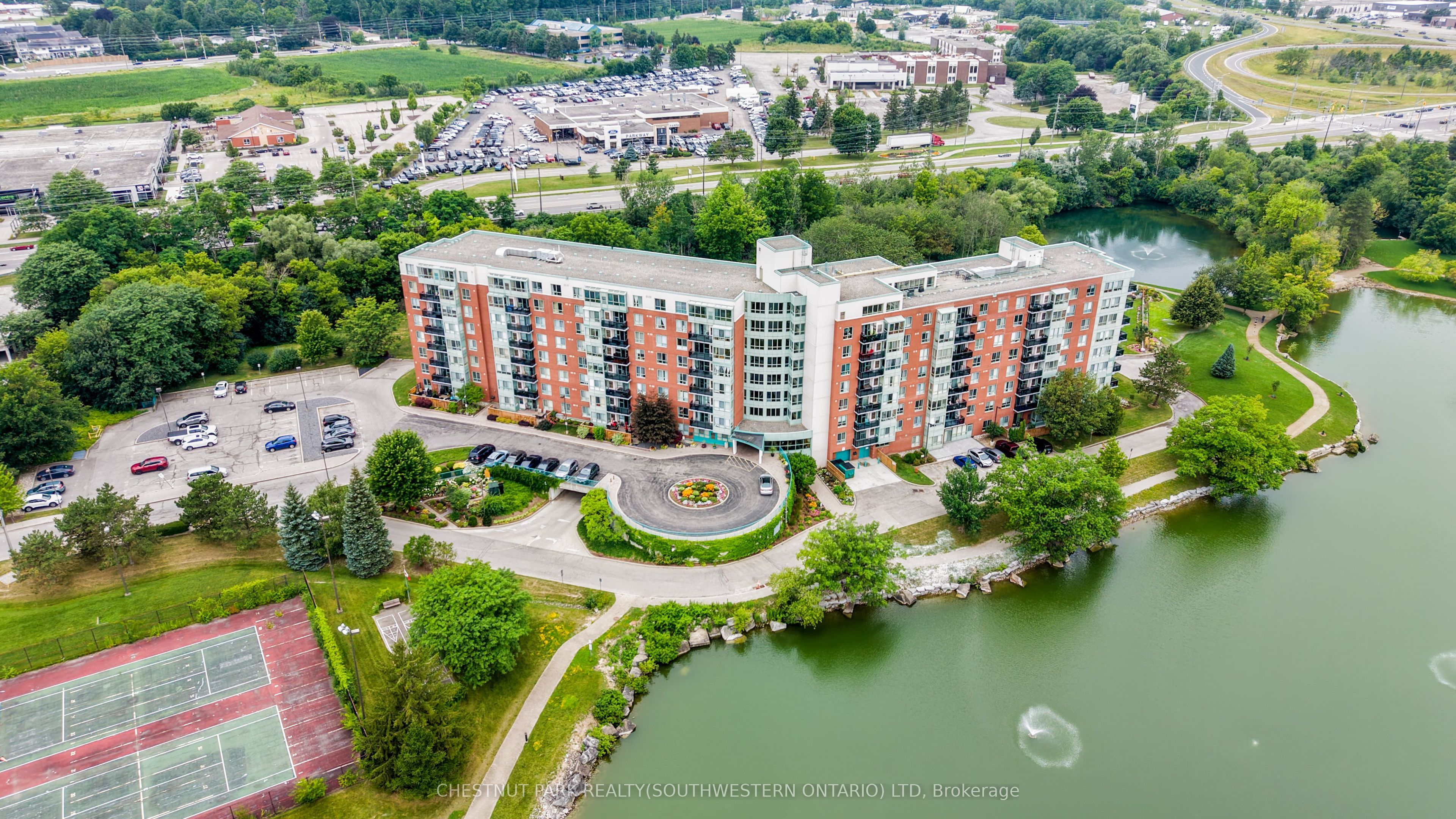 30 Blue Springs Drive PH14, Waterloo, ON N2J 4T2 photo 5