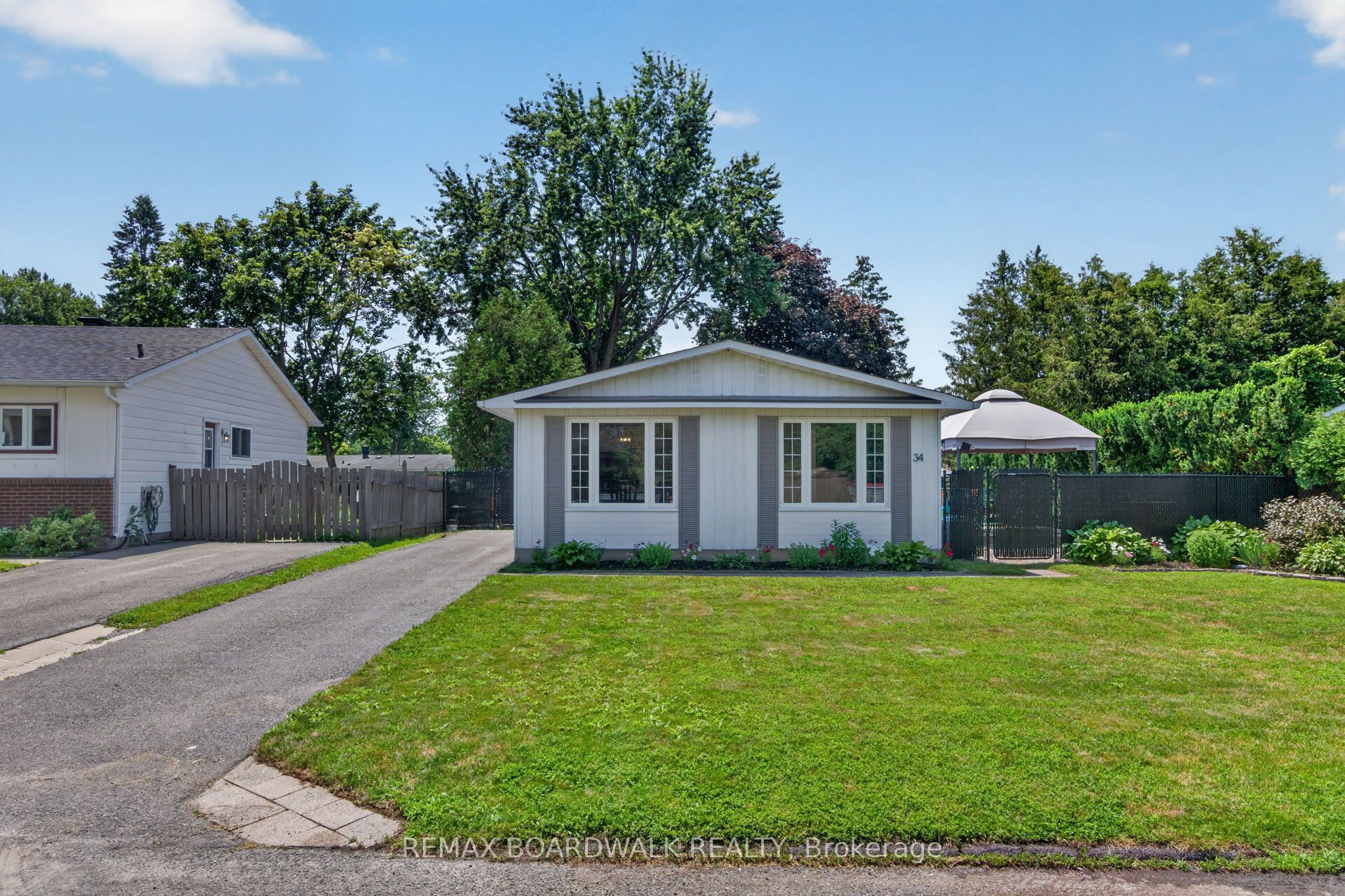 34 Binscarth Crescent, Kanata, ON K2L 1S1 photo 5