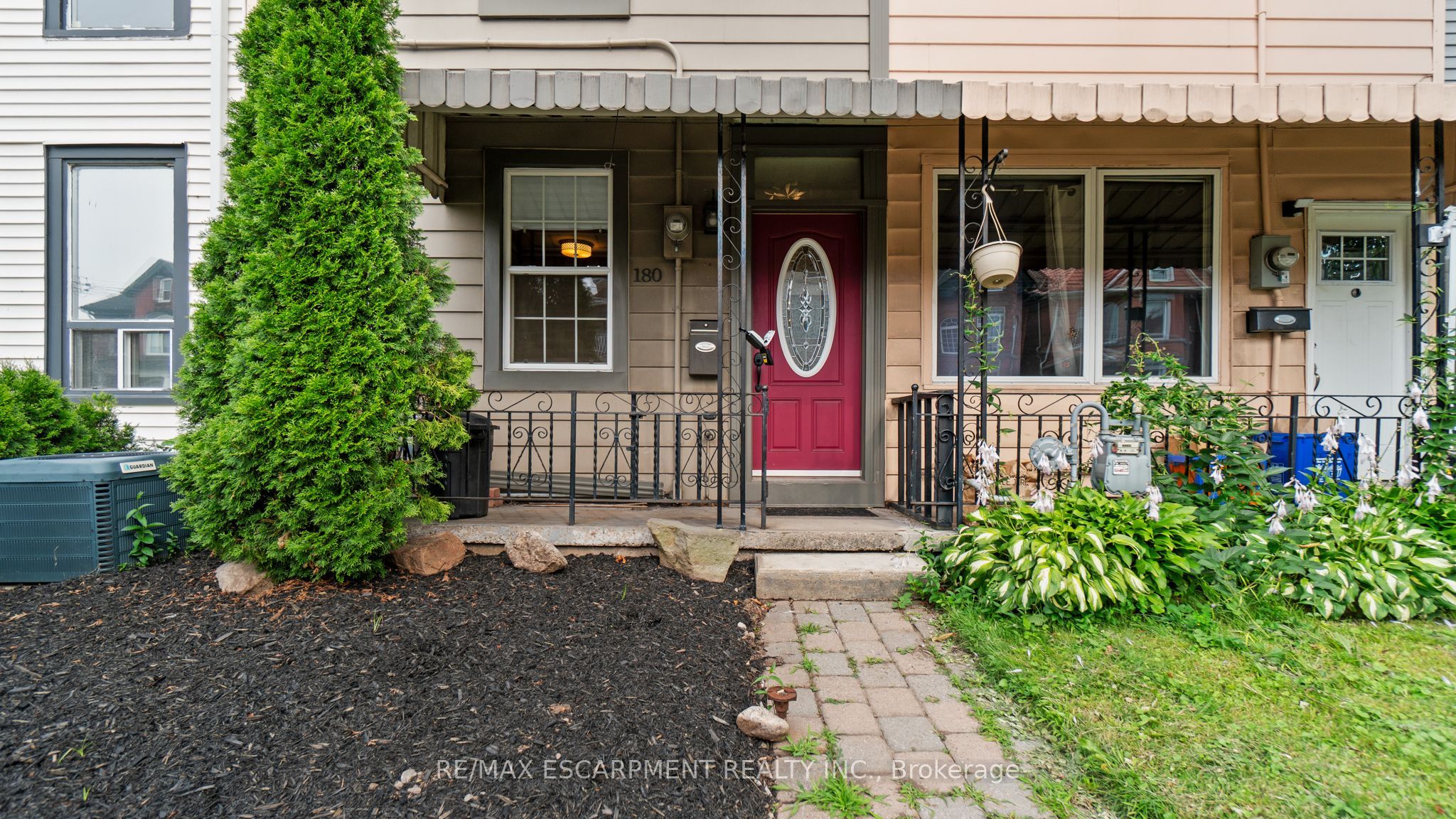 180 WEST Avenue N, Hamilton, ON L8L 5C6 photo 3