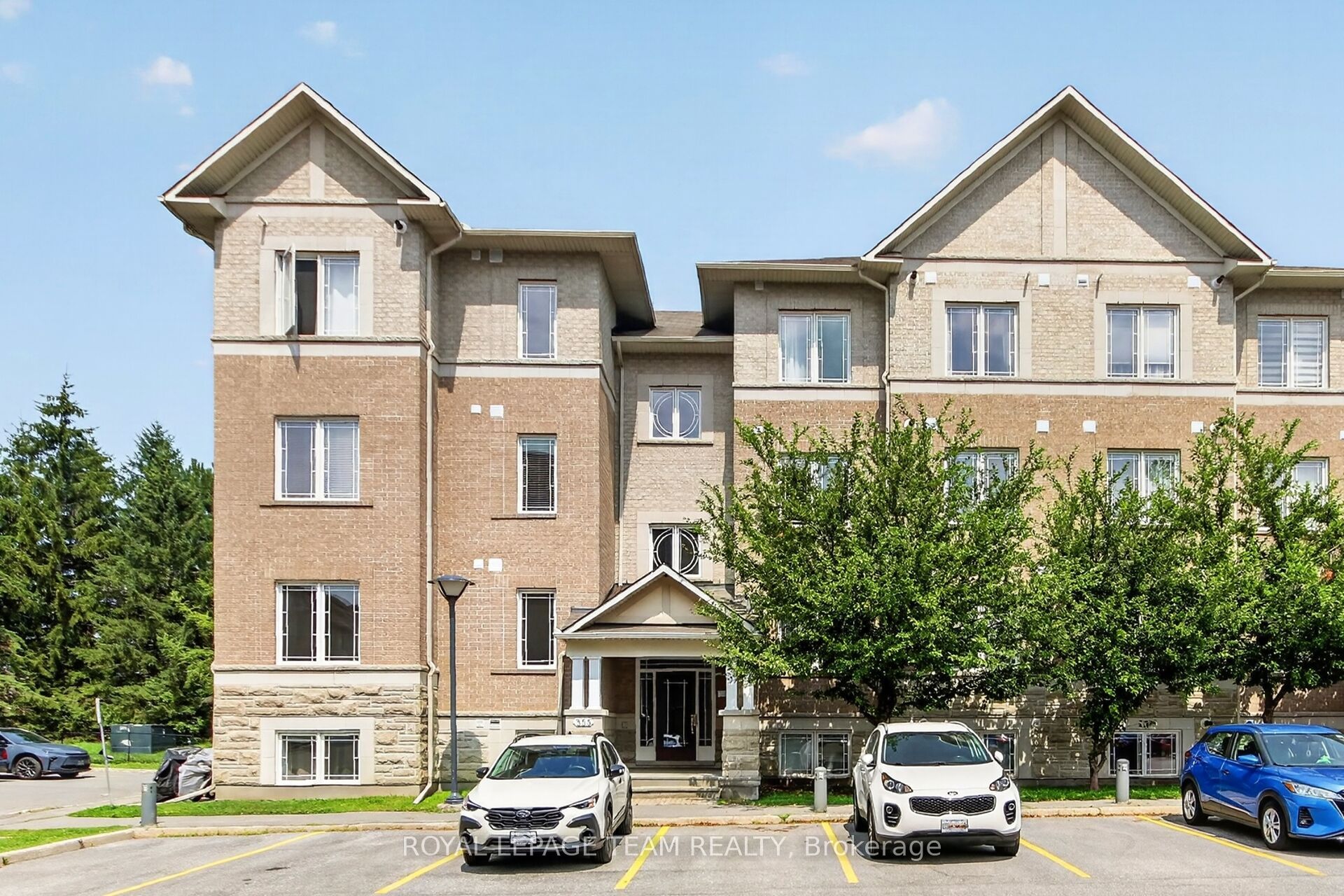 355 Paseo Private 3, South of Baseline to Knoxdale, ON K2G 4N7