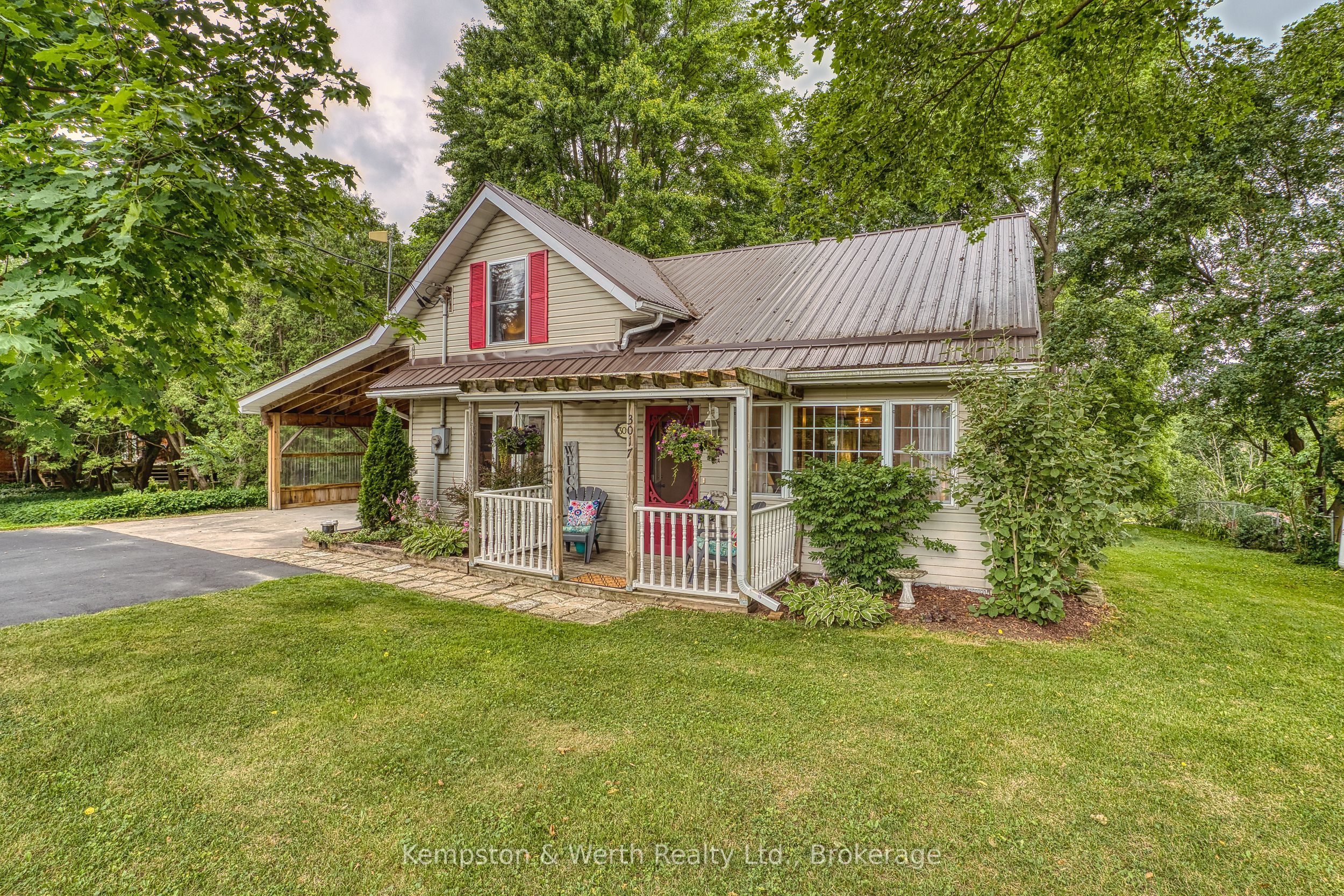 3017 Louisa Street, Howick, ON N0G 1V0
