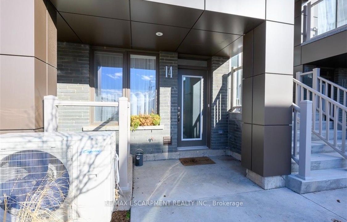 261 SKINNER Road 14, Hamilton, ON L8B 1W6