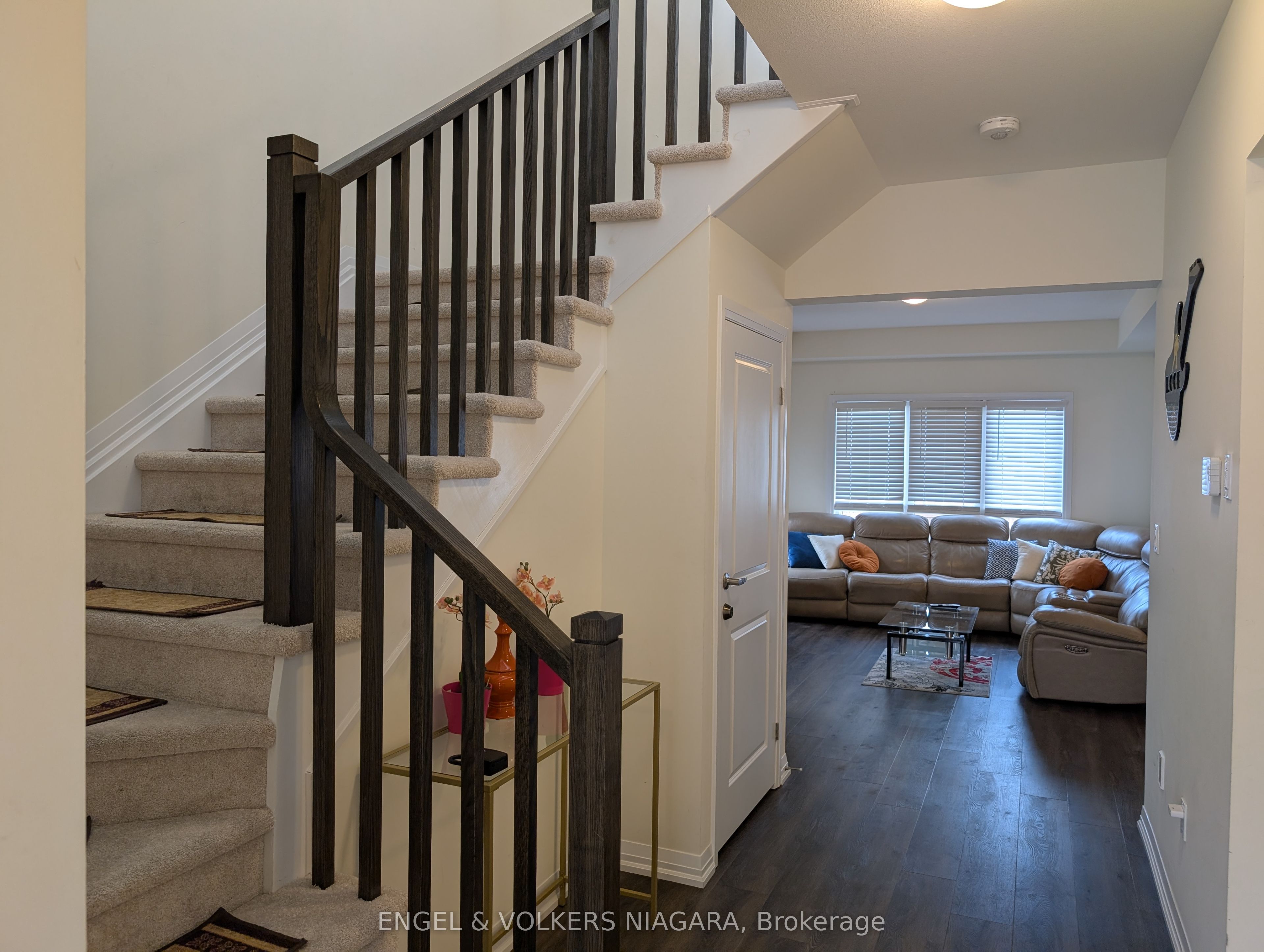 7330 Marvel Drive, Niagara Falls, ON L2H 3V5 photo 3