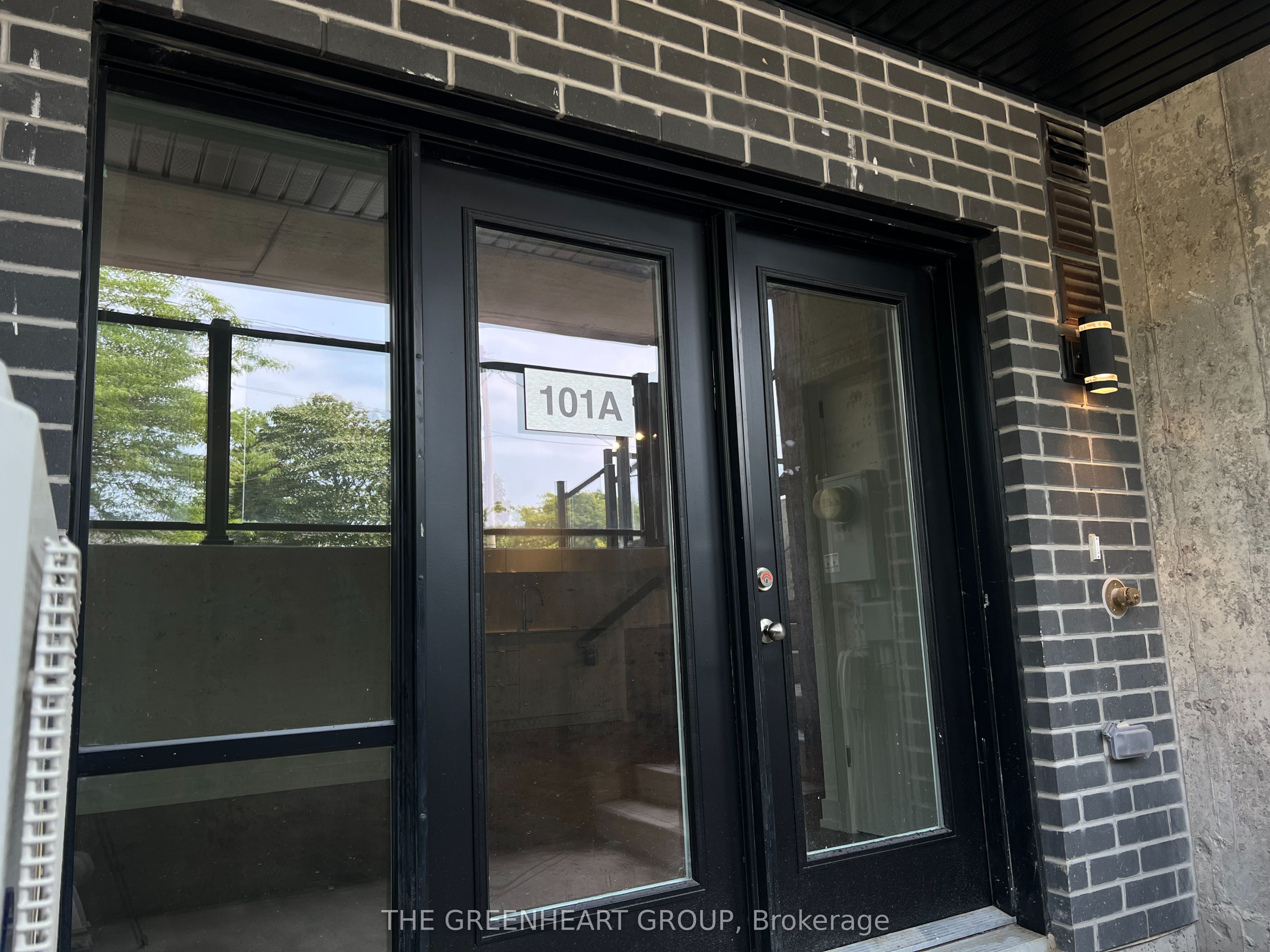 16 Melbourne Avenue 101A, St. Catharines, ON L2P 3J8 photo 2