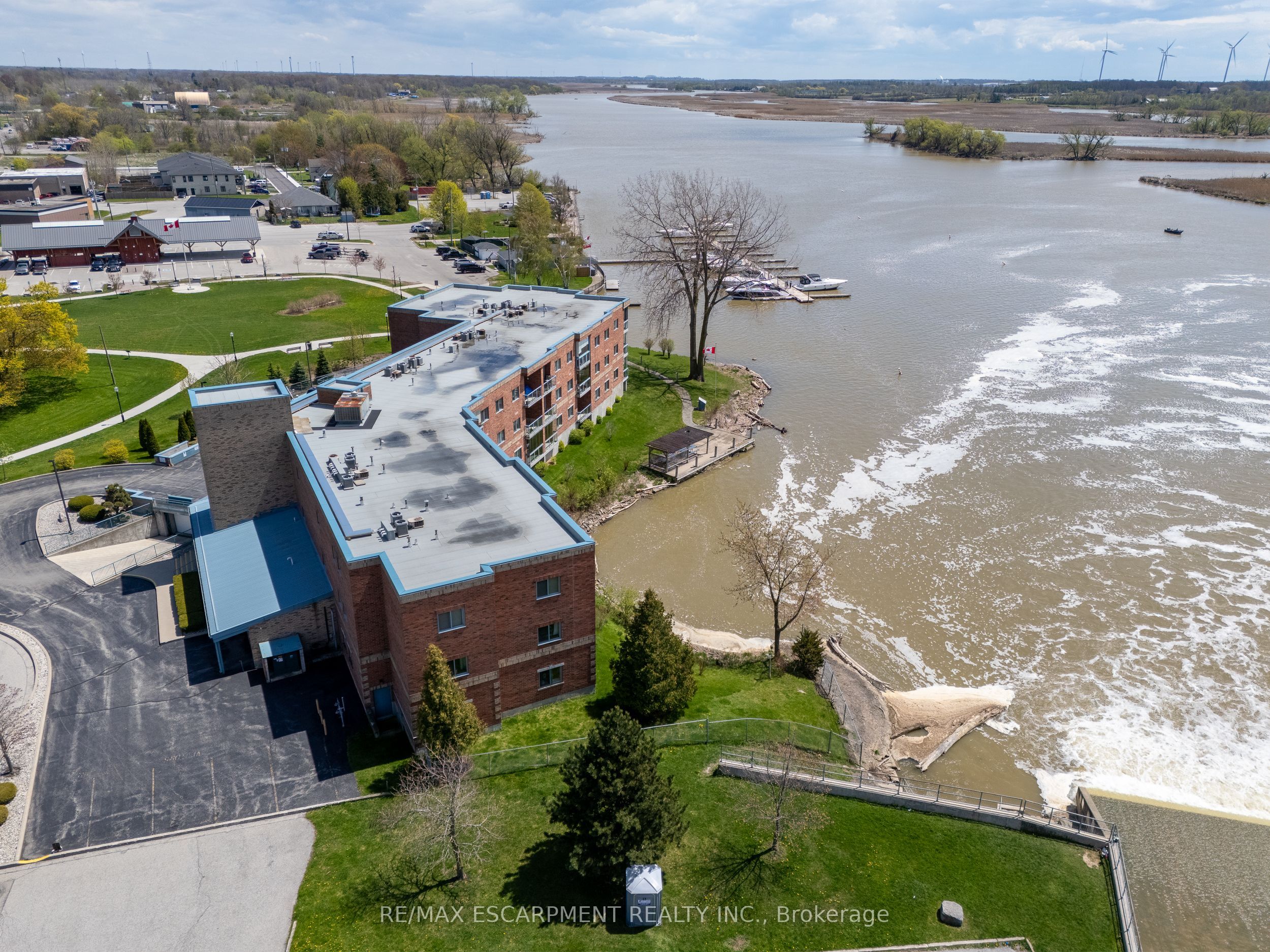 210 Main Street E 309, Haldimand, ON N1A 3G7 photo 5
