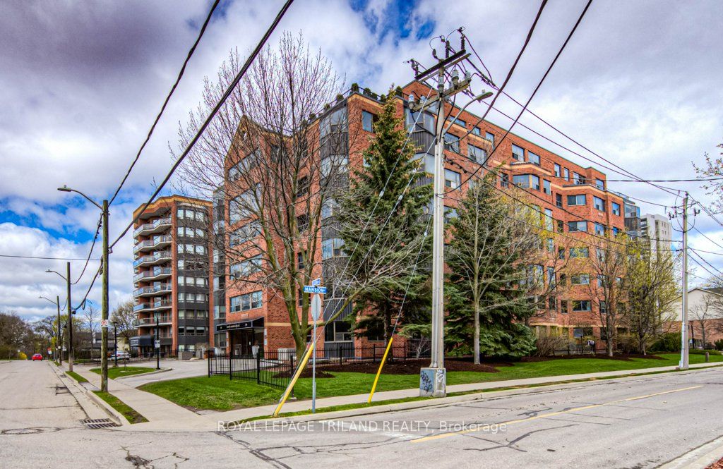 20 Ellen Street 403, Kitchener, ON N3H 6R7 photo 4