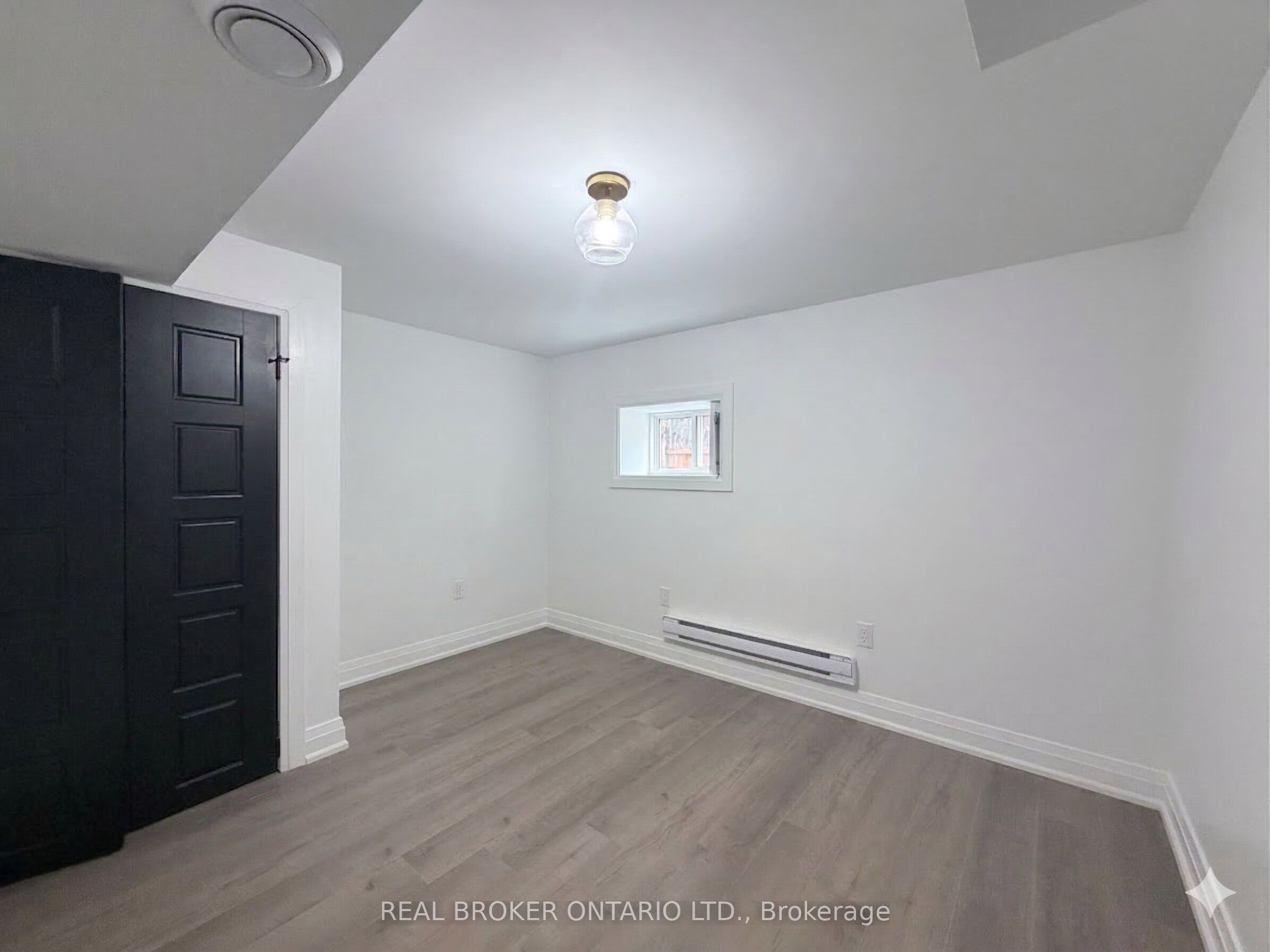 184 Ottawa Street S Basement, Hamilton, ON L8K 2E6 photo 3