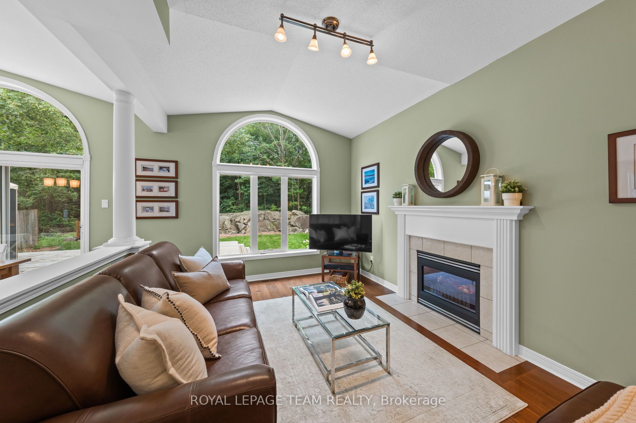 13 Keno Way, Kanata, ON K2T 1H4 photo 5