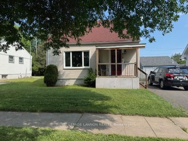 129 RAY Boulevard, Thunder Bay, ON P7B 4C5