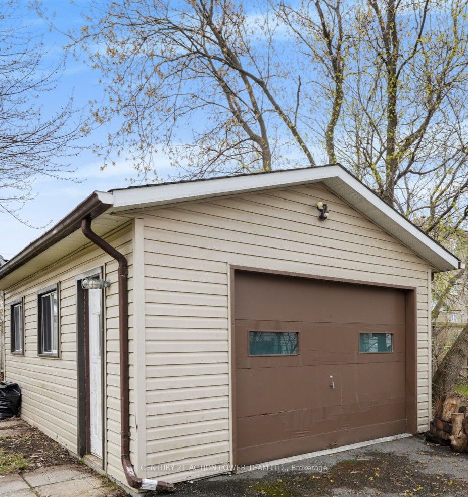 983 Chapman Street, Clarence-Rockland, ON K4K 1E6 photo 2