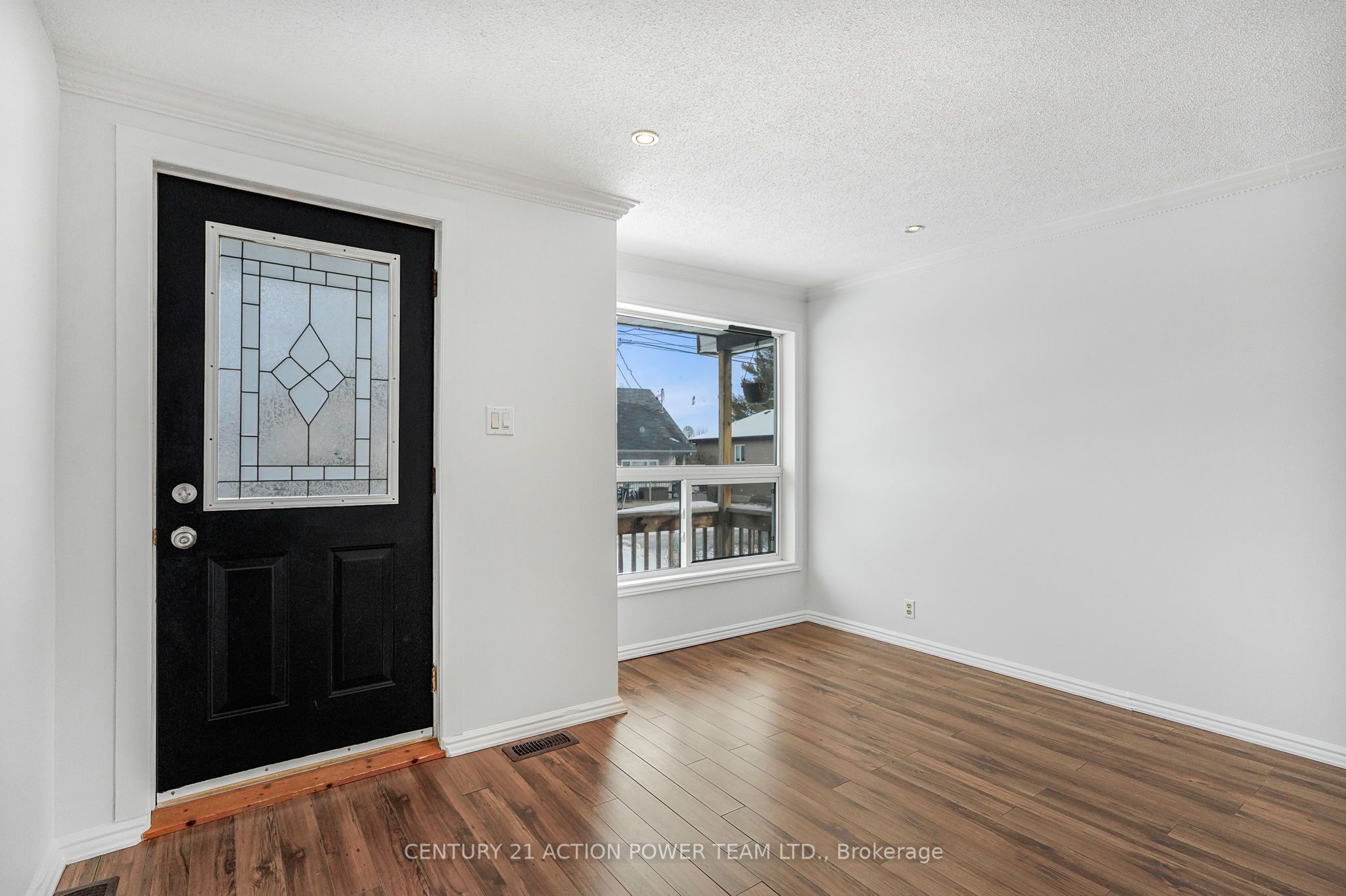 983 Chapman Street, Clarence-Rockland, ON K4K 1E6 photo 4