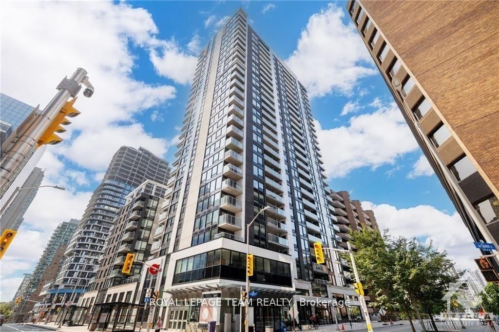 340 Queen Street 1803, Ottawa Centre, ON K1R 0G1