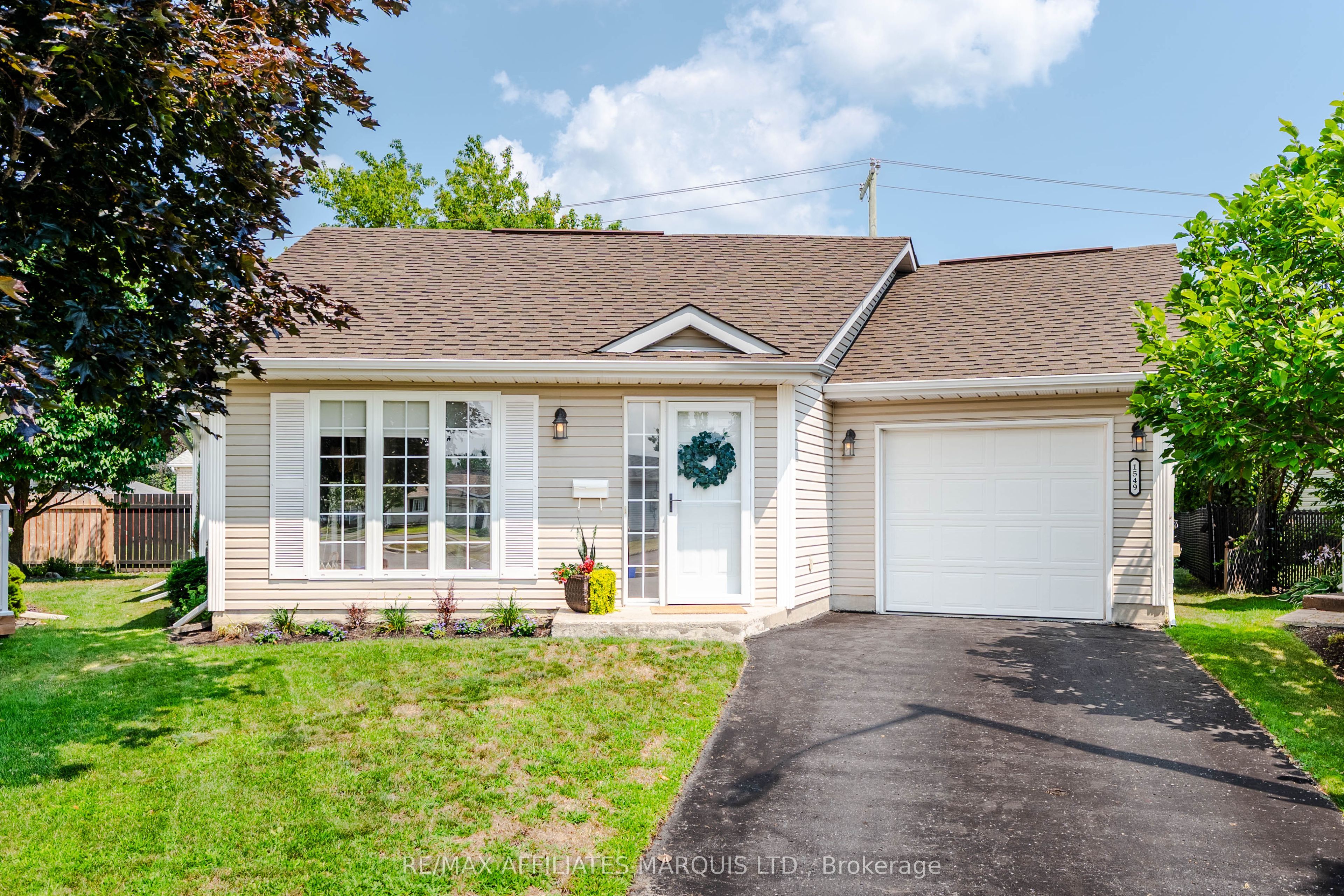 1549 Joseph Court, Cornwall, ON K6H 7N7 photo 2