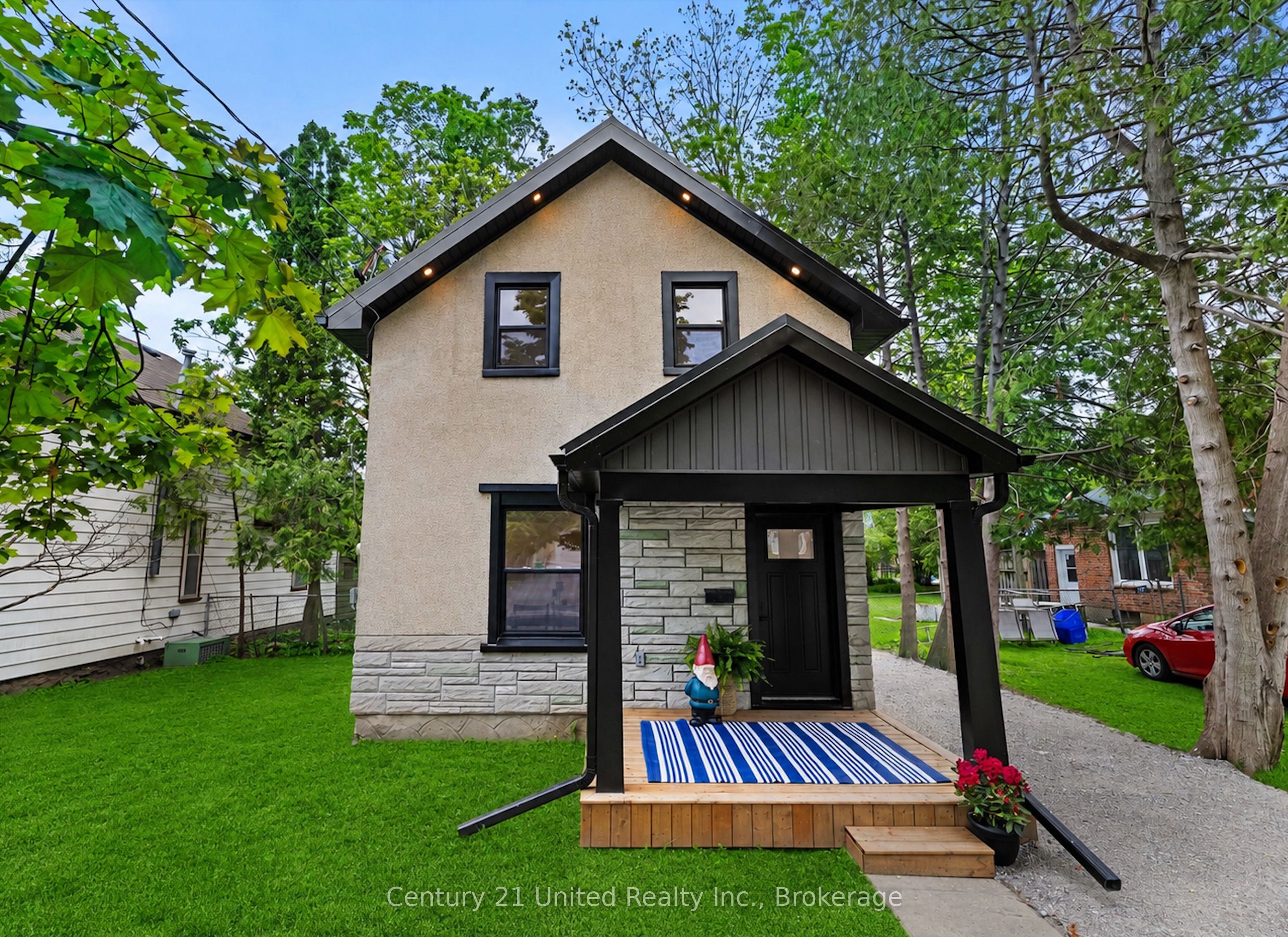 633 Rogers Street, Peterborough, ON K9H 1X9