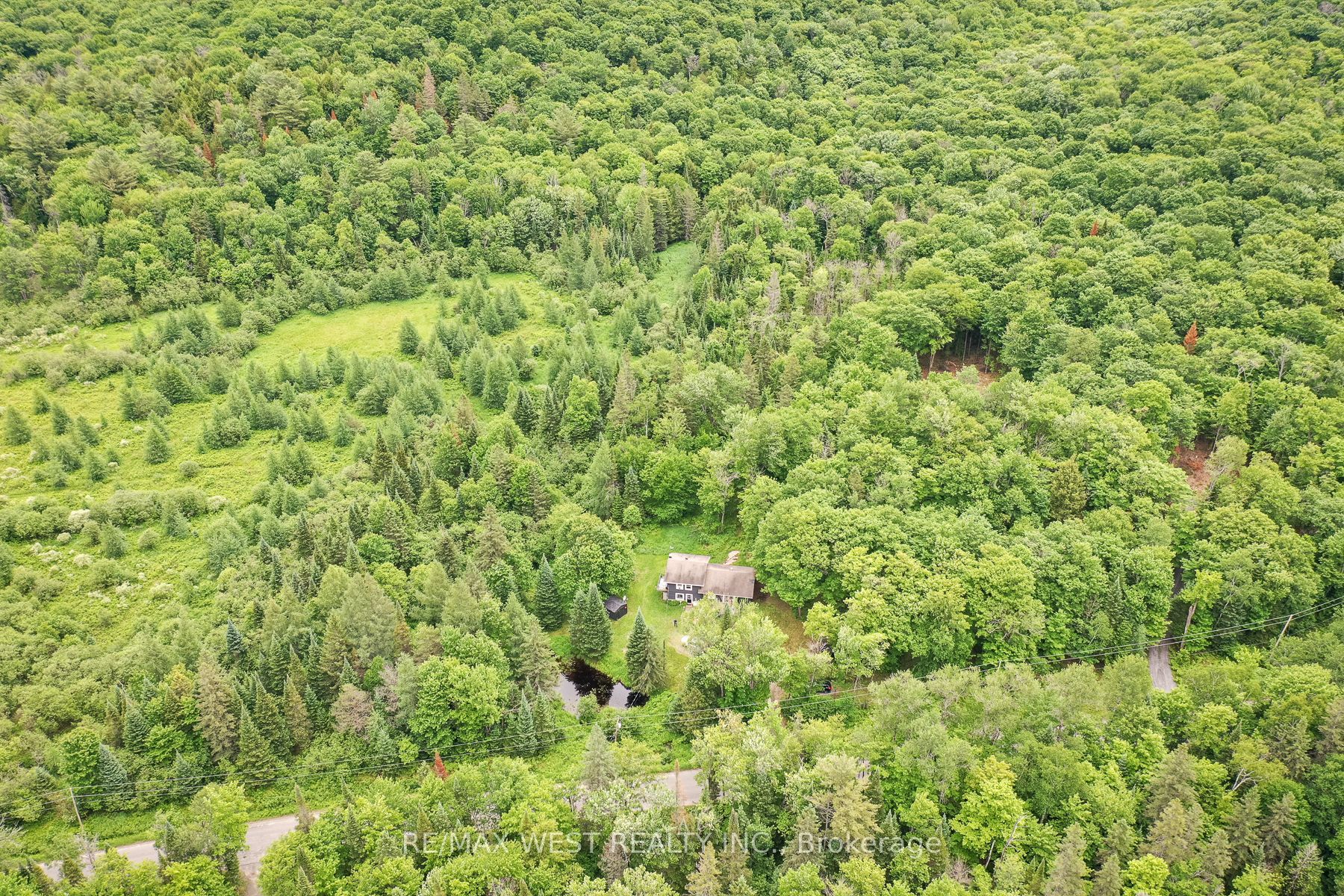 365 Clearwater Lake Road, Huntsville, ON P0B 1L0 photo 4