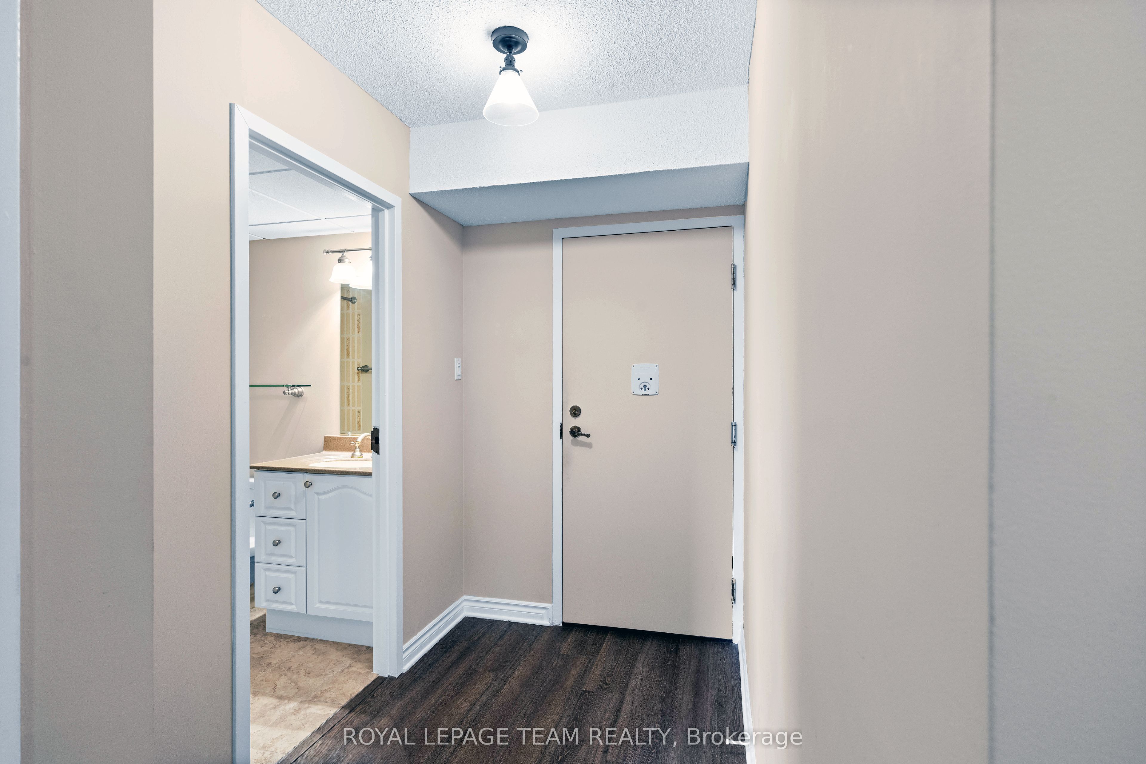 1190 Richmond Road 804, Woodroffe, ON K2B 8J3 photo 4