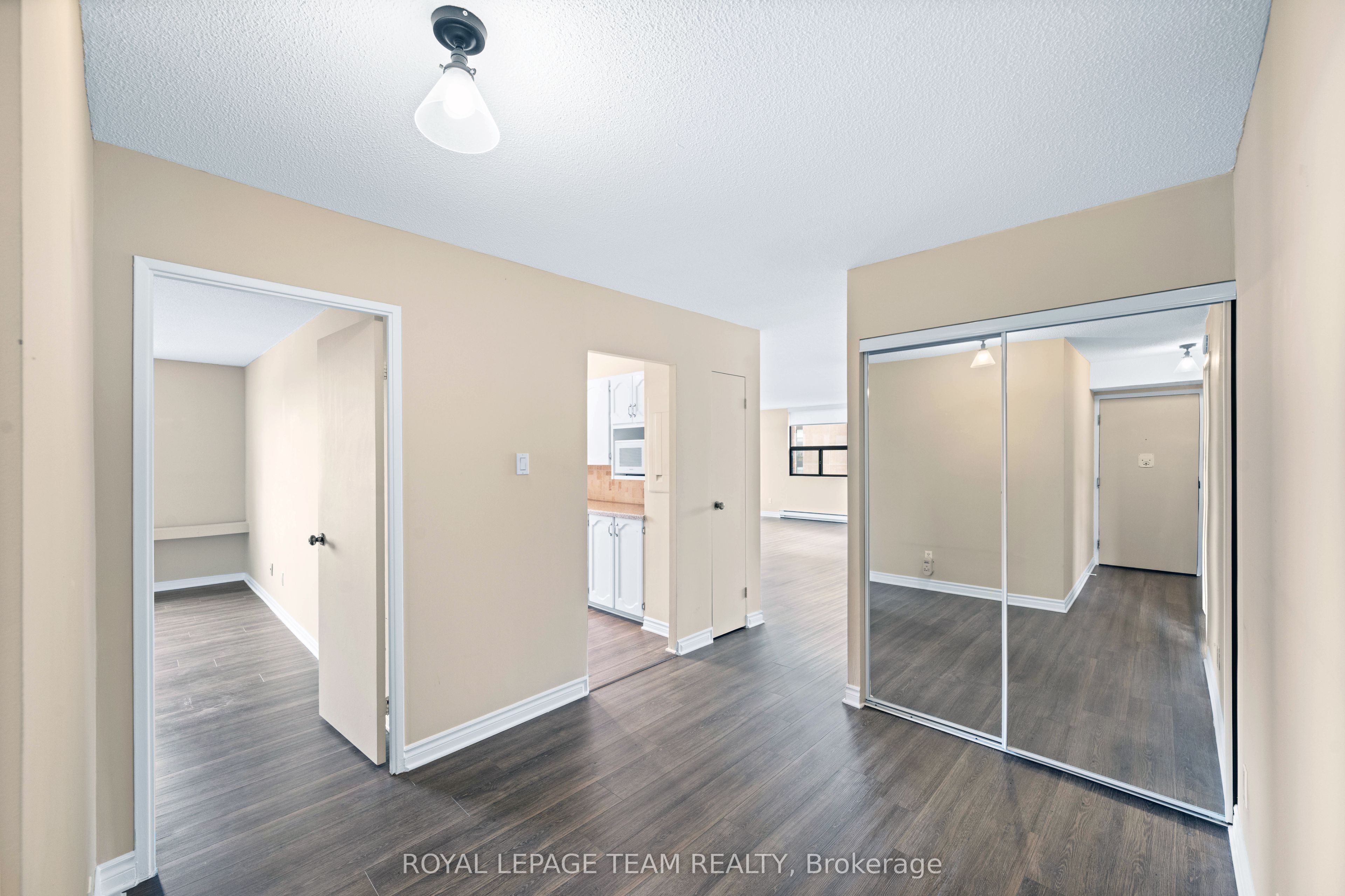 1190 Richmond Road 804, Woodroffe, ON K2B 8J3 photo 5