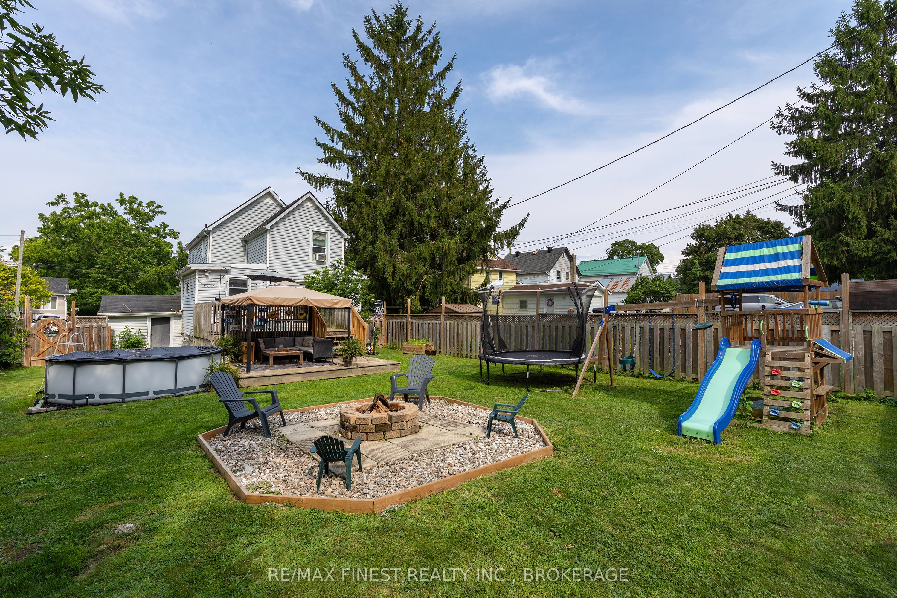 348 Charles Street N, Gananoque, ON K7G 1V4 photo 5