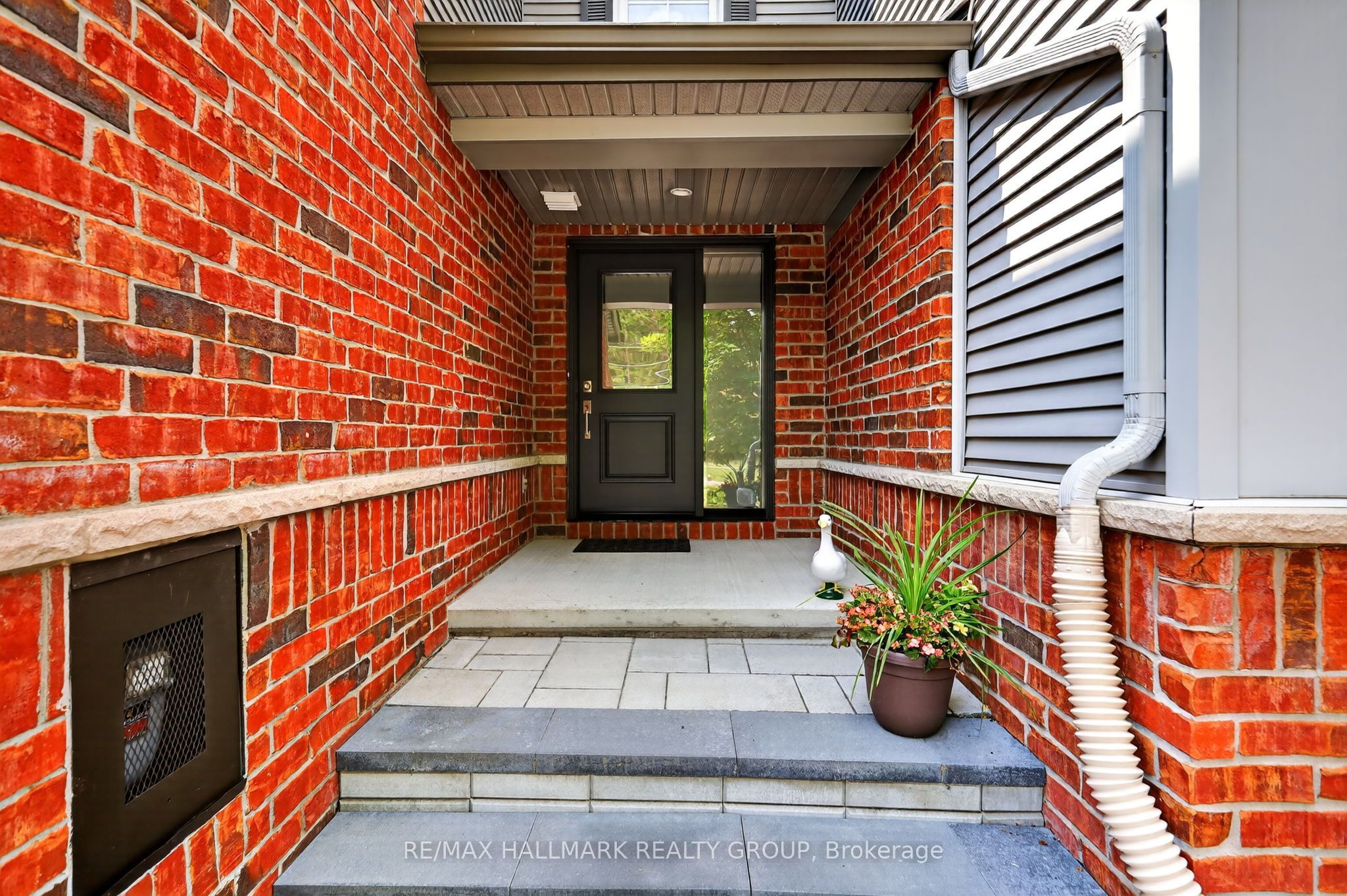 316 Aldworth Private, Stittsville - Munster - Richmond, ON K2S 0M9 photo 2