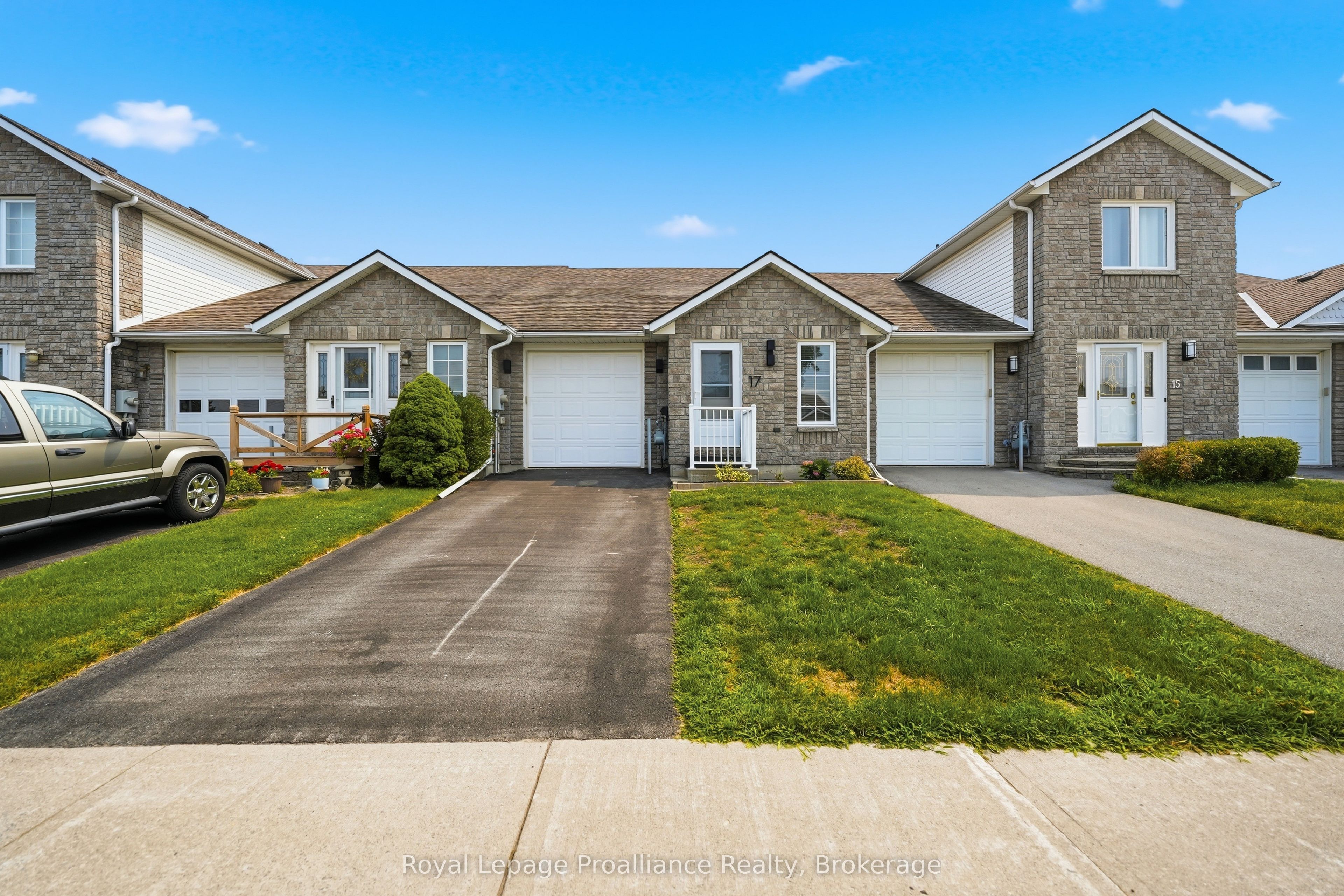 17 Alder Court, Belleville, ON K8P 5L5