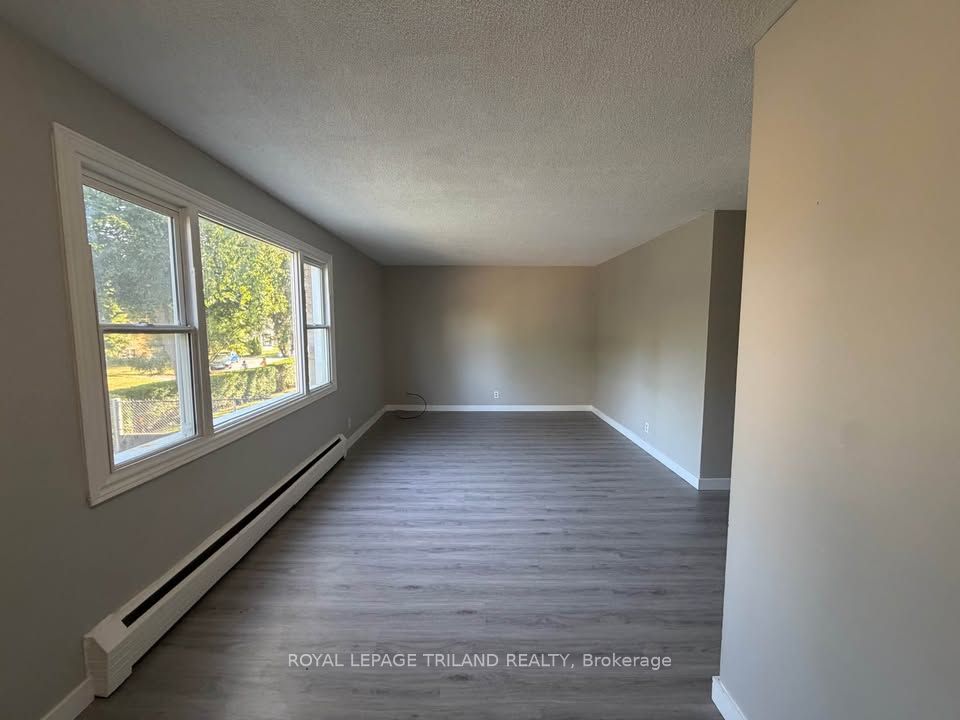 1566 Allen Place 1, London East, ON N5W 2V8 photo 2