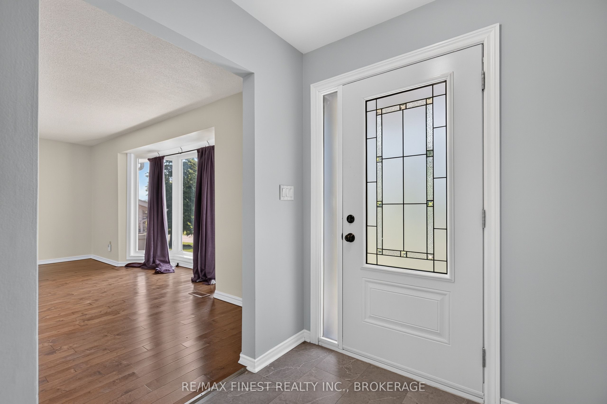 881 Ludgate Crescent, Kingston, ON K7M 6C7 photo 4