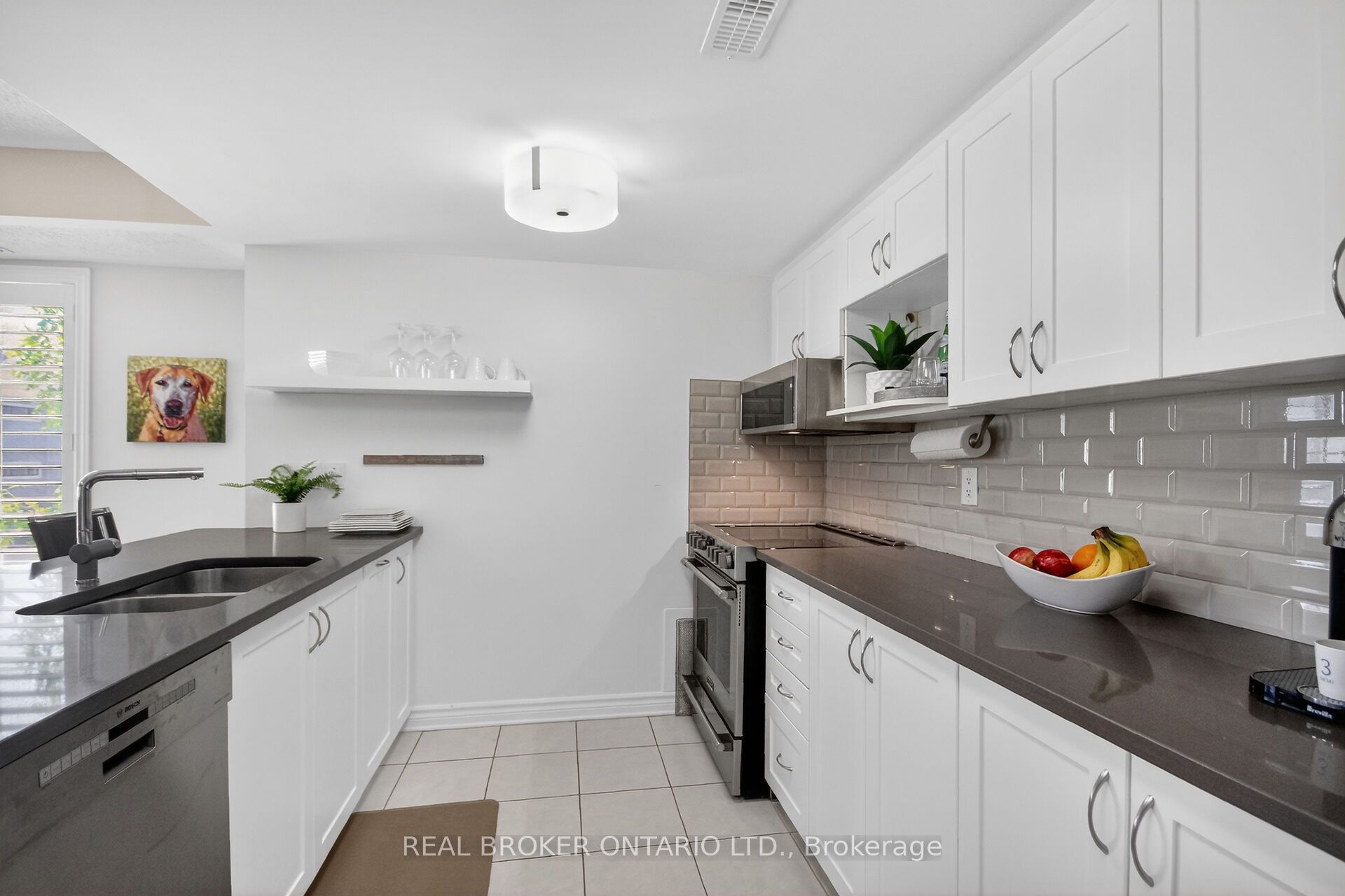 701 B Sue Holloway Drive 33, Barrhaven, ON K2J 5R6 photo 4