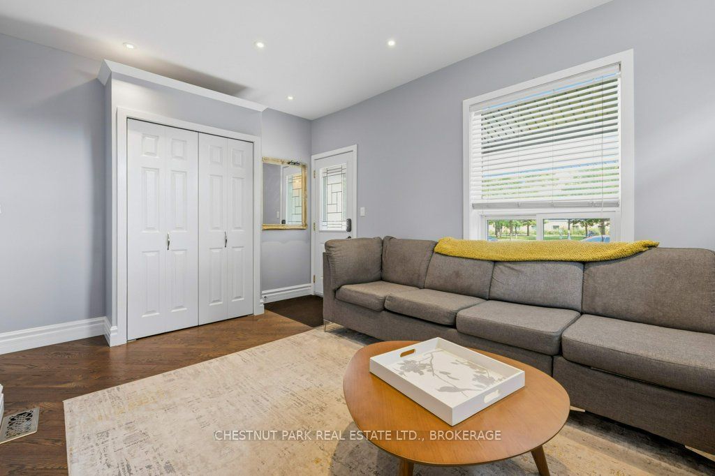 318 York Street, Kingston, ON K7K 1R8 photo 3