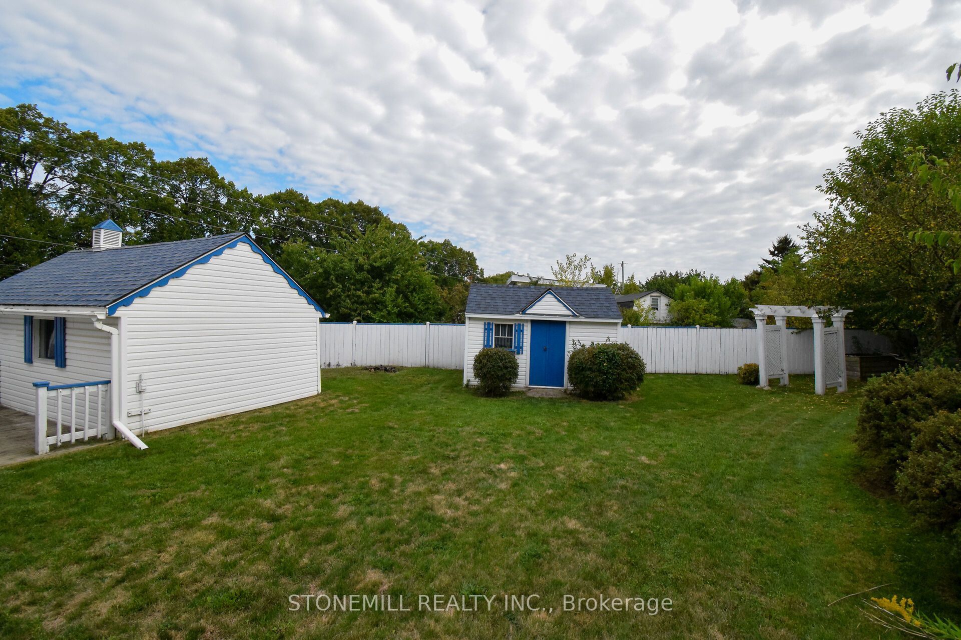 272 Carlton Street, St. Catharines, ON L2N 1B9 photo 5