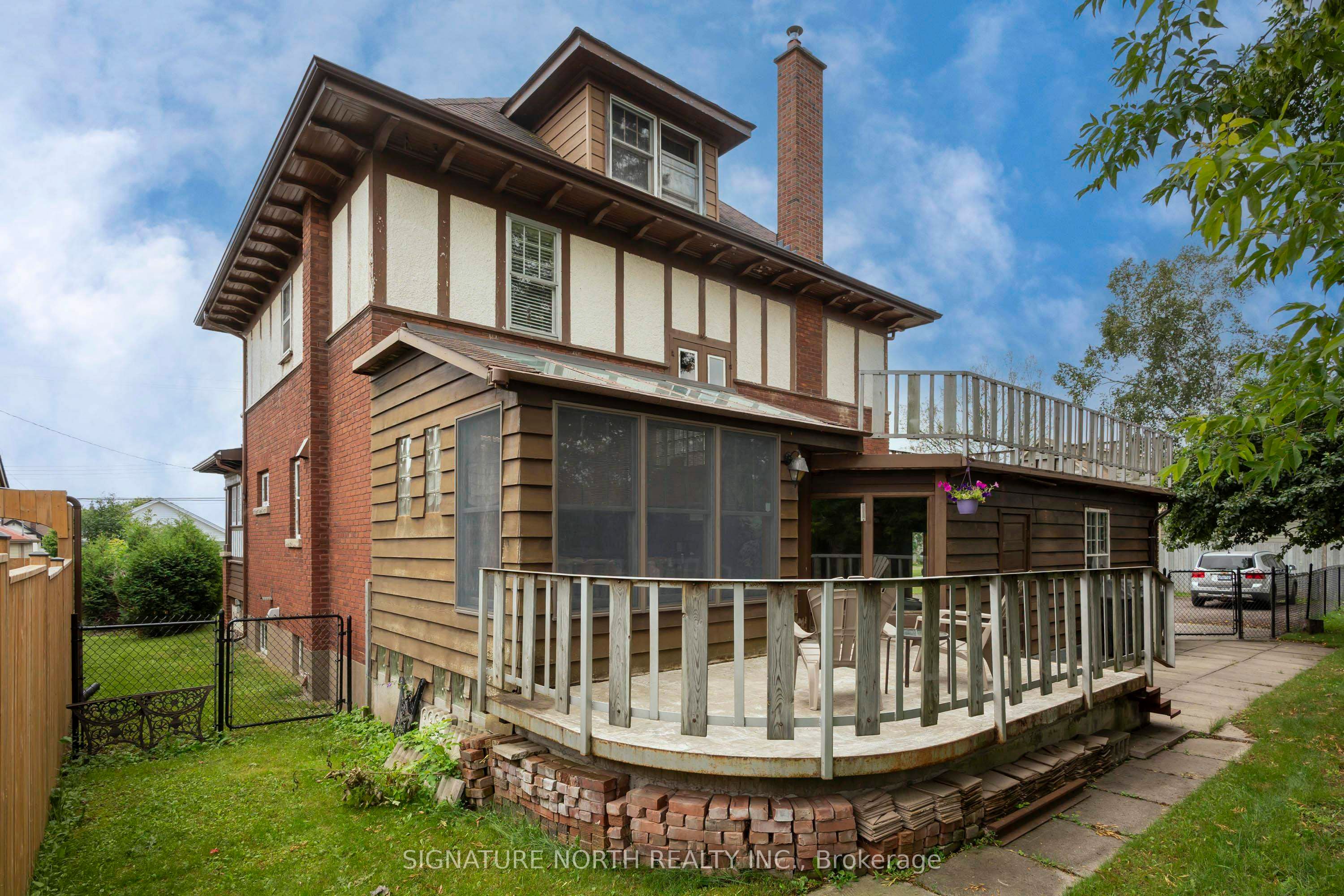 74 Prospect Avenue, Thunder Bay, ON P7A 5L2 photo 3