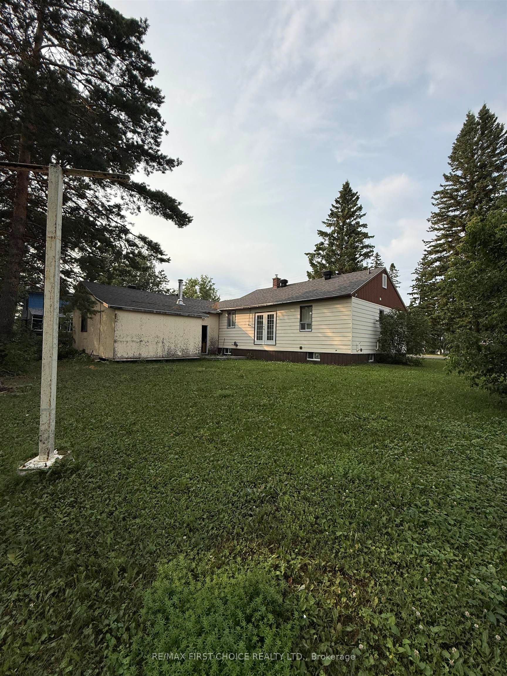 101 Balsam Drive, Greenstone, ON P0T 2A0 photo 2