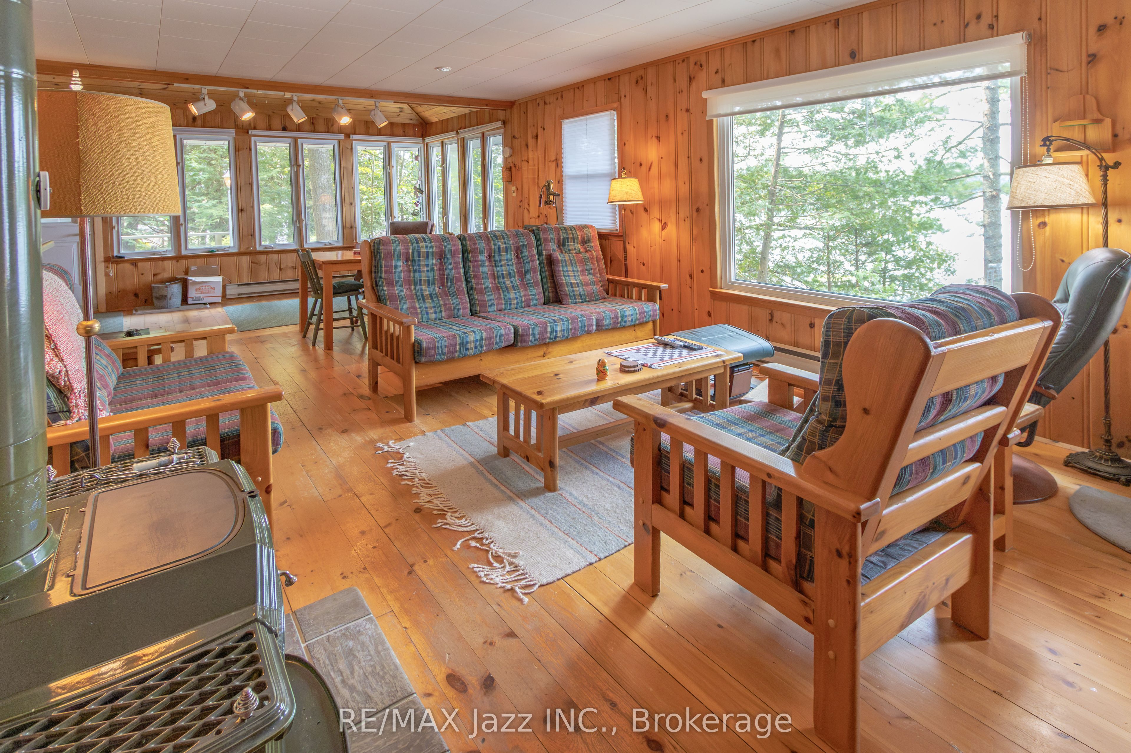 1022 Two Dogs Lane, Algonquin Highlands, ON K0M 1J2