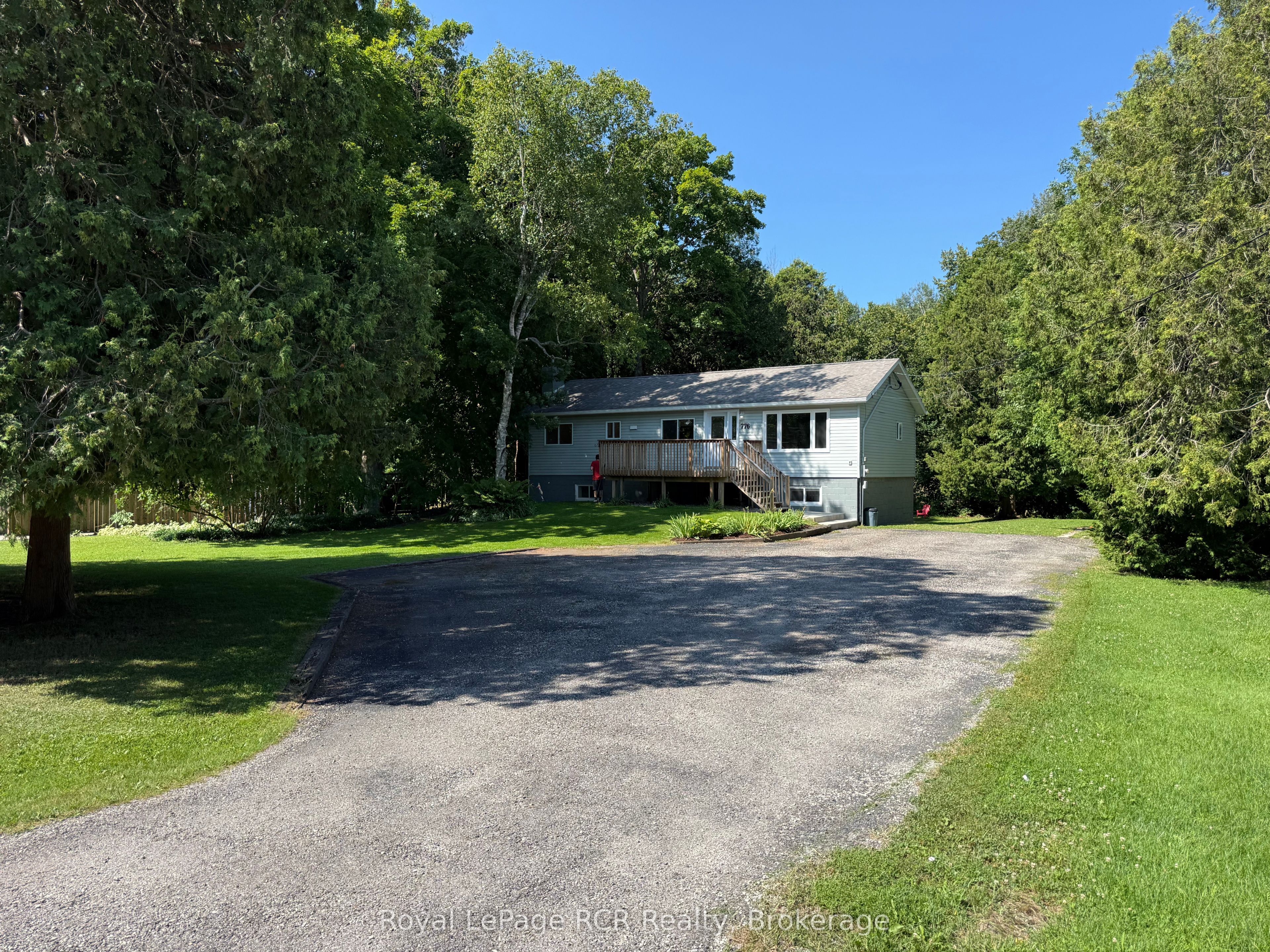 776 Gould Street, South Bruce Peninsula, ON N0H 2T0 photo 2