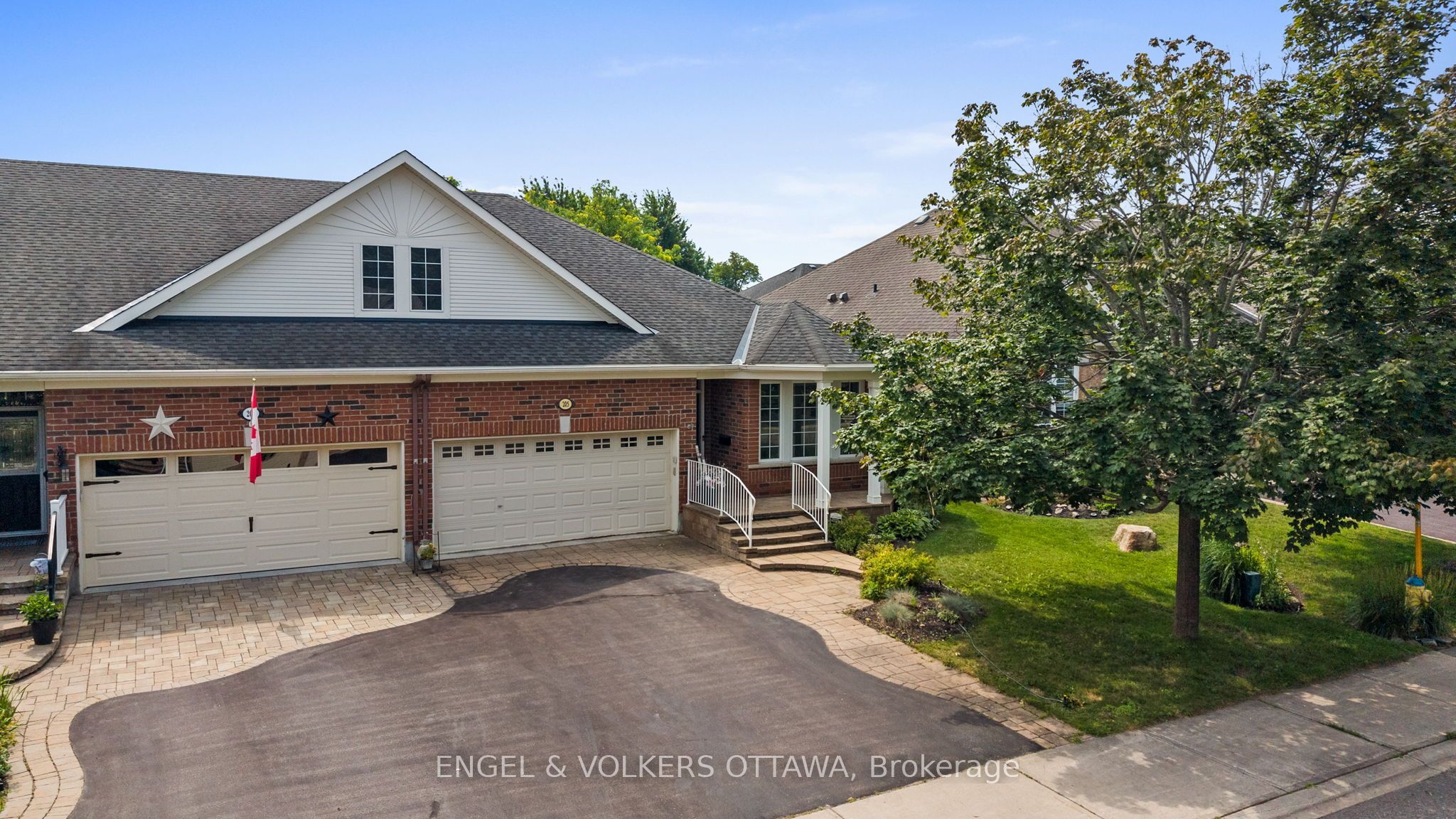 205 Cairnsmore Circle, Barrhaven, ON K2J 0G4 photo 2